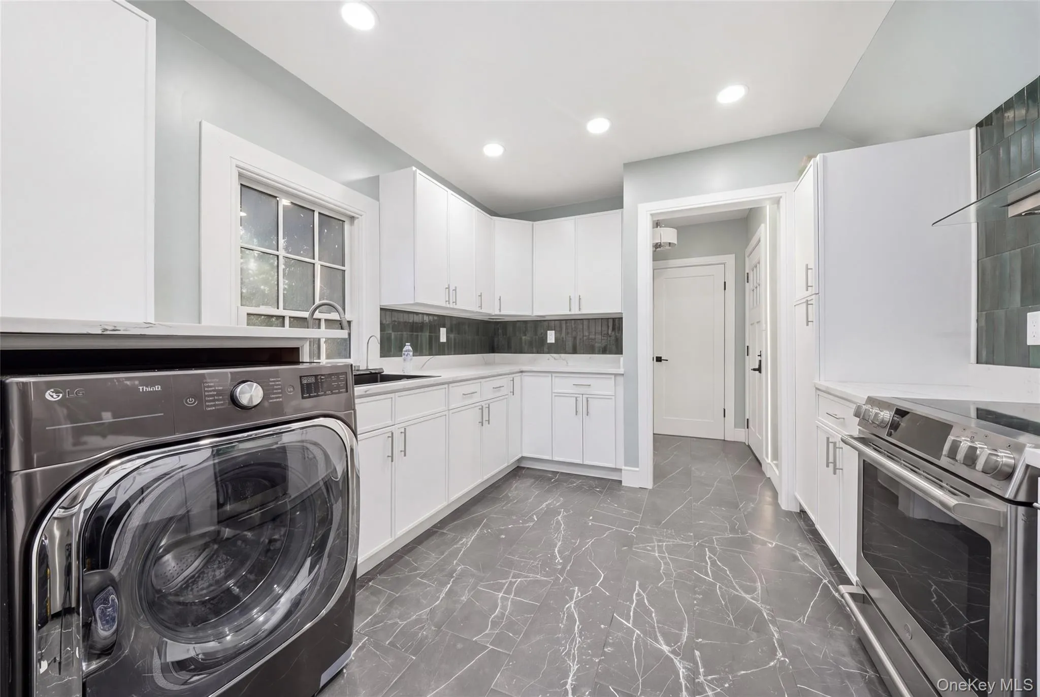 85 Nassau Drive, North Hempstead, NY, 5 Bedrooms Bedrooms, 10 Rooms Rooms,4 BathroomsBathrooms,Residential,For Rent,Nassau,0,1045680 85 Nassau Drive, North Hempstead, NY, 5 Bedrooms Bedrooms, 10 Rooms Rooms,4 BathroomsBathrooms,Residential,For Rent,Nassau,0,1045680
