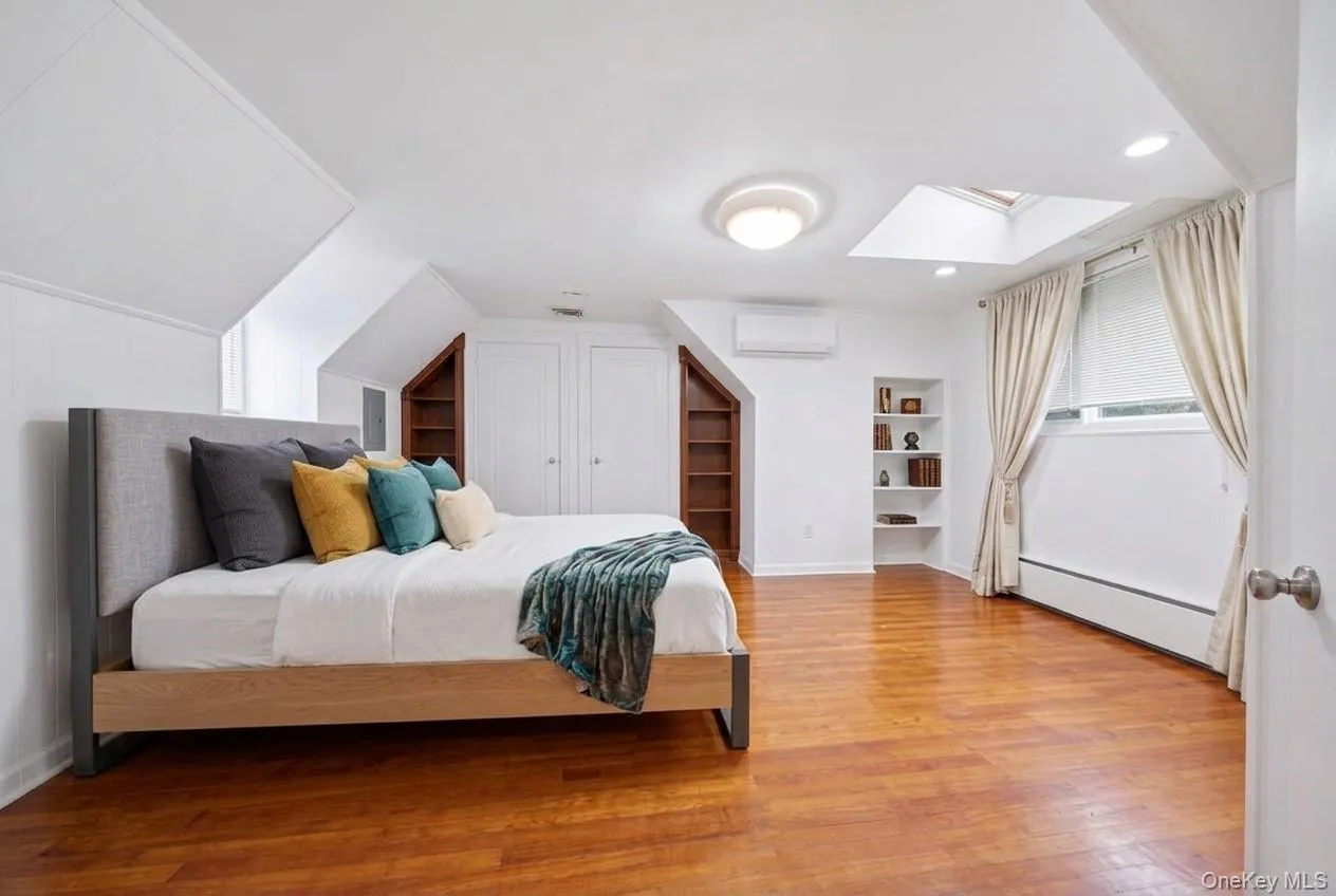 85 Nassau Drive, North Hempstead, NY, 5 Bedrooms Bedrooms, 10 Rooms Rooms,4 BathroomsBathrooms,Residential,For Rent,Nassau,0,1045680 85 Nassau Drive, North Hempstead, NY, 5 Bedrooms Bedrooms, 10 Rooms Rooms,4 BathroomsBathrooms,Residential,For Rent,Nassau,0,1045680