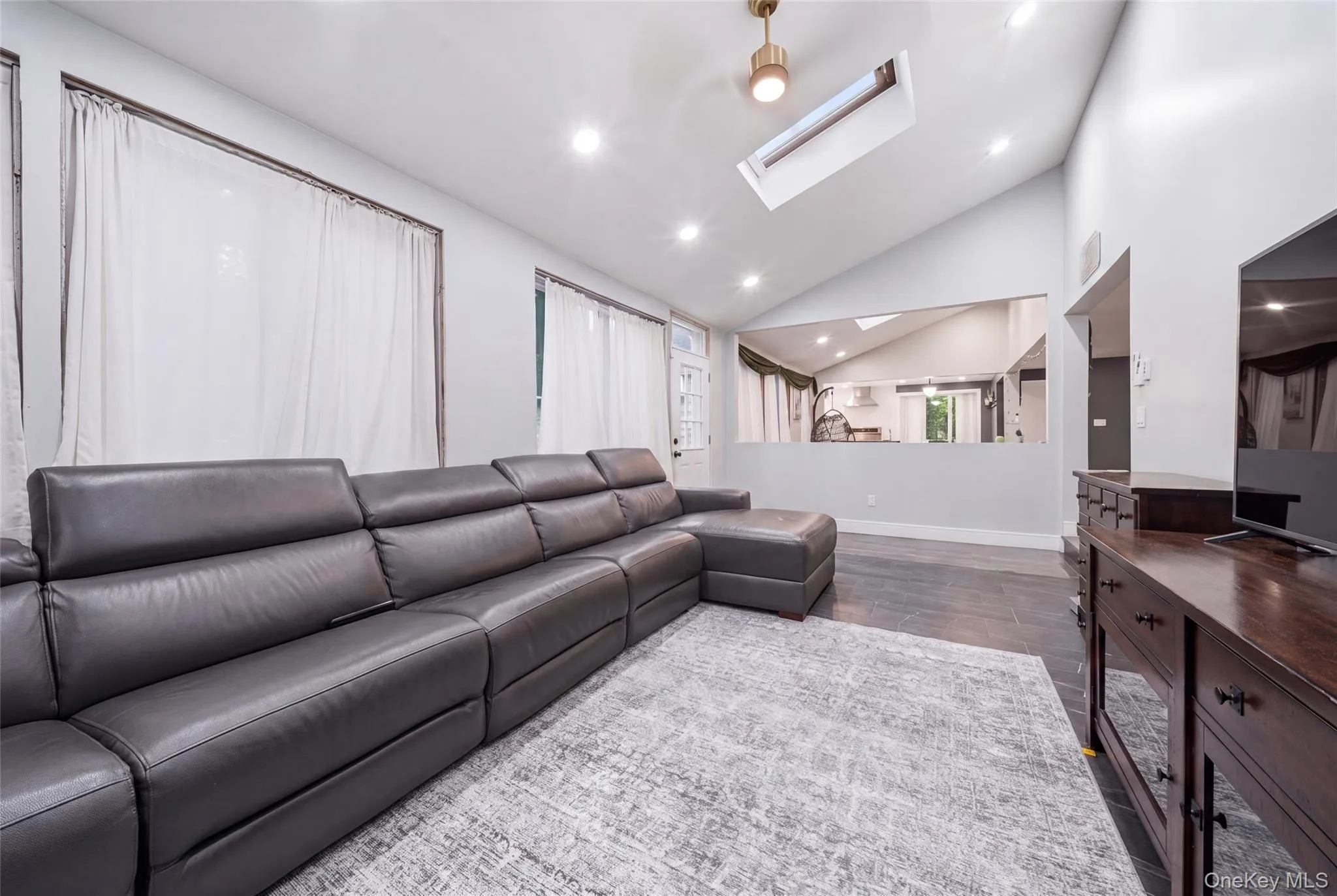 85 Nassau Drive, North Hempstead, NY, 5 Bedrooms Bedrooms, 10 Rooms Rooms,4 BathroomsBathrooms,Residential,For Rent,Nassau,0,1045680 85 Nassau Drive, North Hempstead, NY, 5 Bedrooms Bedrooms, 10 Rooms Rooms,4 BathroomsBathrooms,Residential,For Rent,Nassau,0,1045680