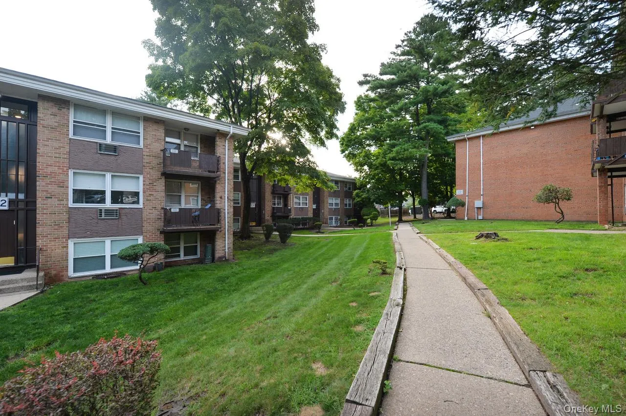 232 Kearsing Parkway, Ramapo, NY, 2 Bedrooms Bedrooms, 5 Rooms Rooms,1 BathroomBathrooms,Residential,For Rent,Kearsing,0,1045682 232 Kearsing Parkway, Ramapo, NY, 2 Bedrooms Bedrooms, 5 Rooms Rooms,1 BathroomBathrooms,Residential,For Rent,Kearsing,0,1045682