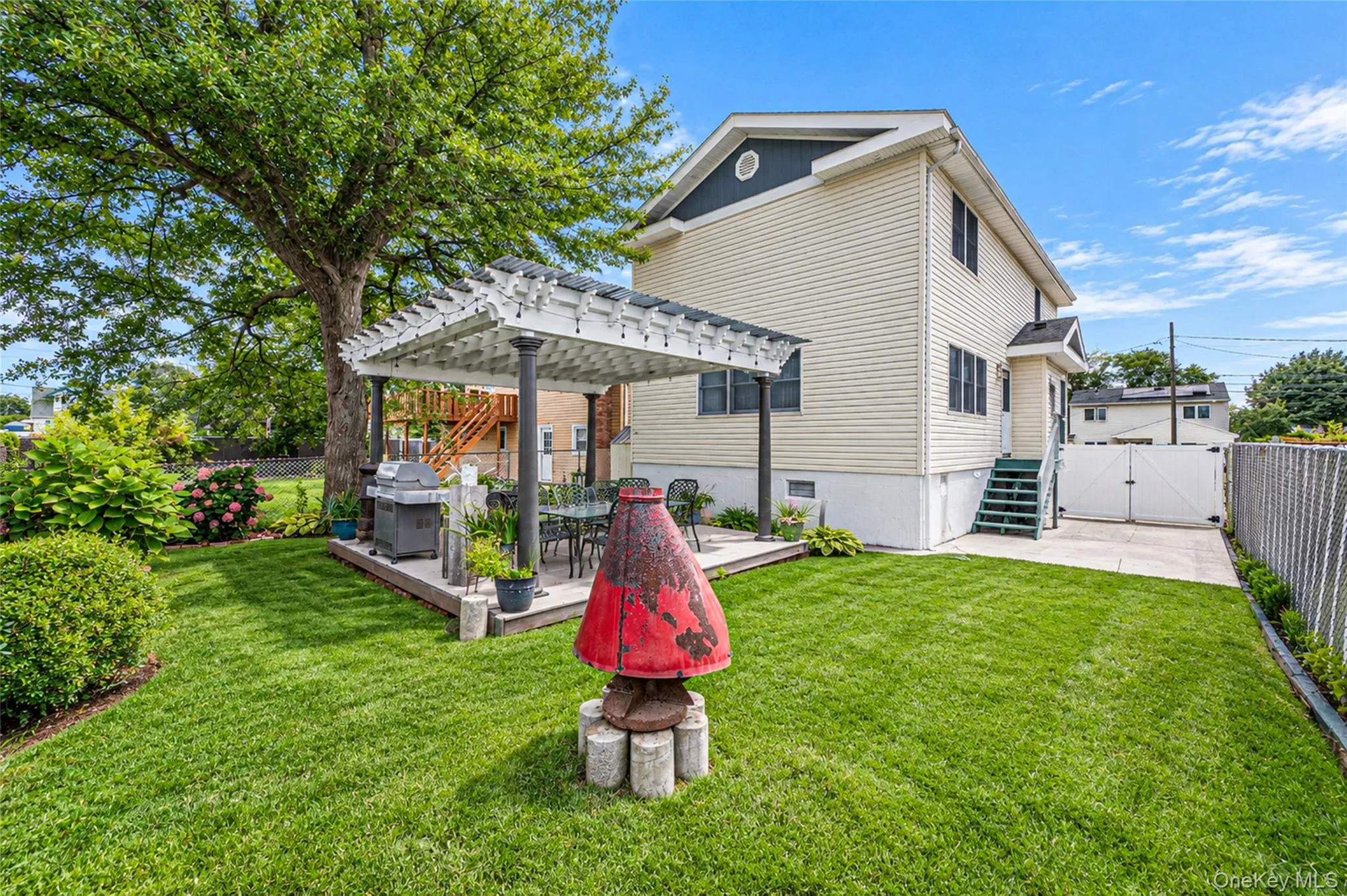 9 Perry Place, Babylon, NY, 3 Bedrooms Bedrooms, 7 Rooms Rooms,3 BathroomsBathrooms,Residential,For Rent,Perry,0,1045693 9 Perry Place, Babylon, NY, 3 Bedrooms Bedrooms, 7 Rooms Rooms,3 BathroomsBathrooms,Residential,For Rent,Perry,0,1045693