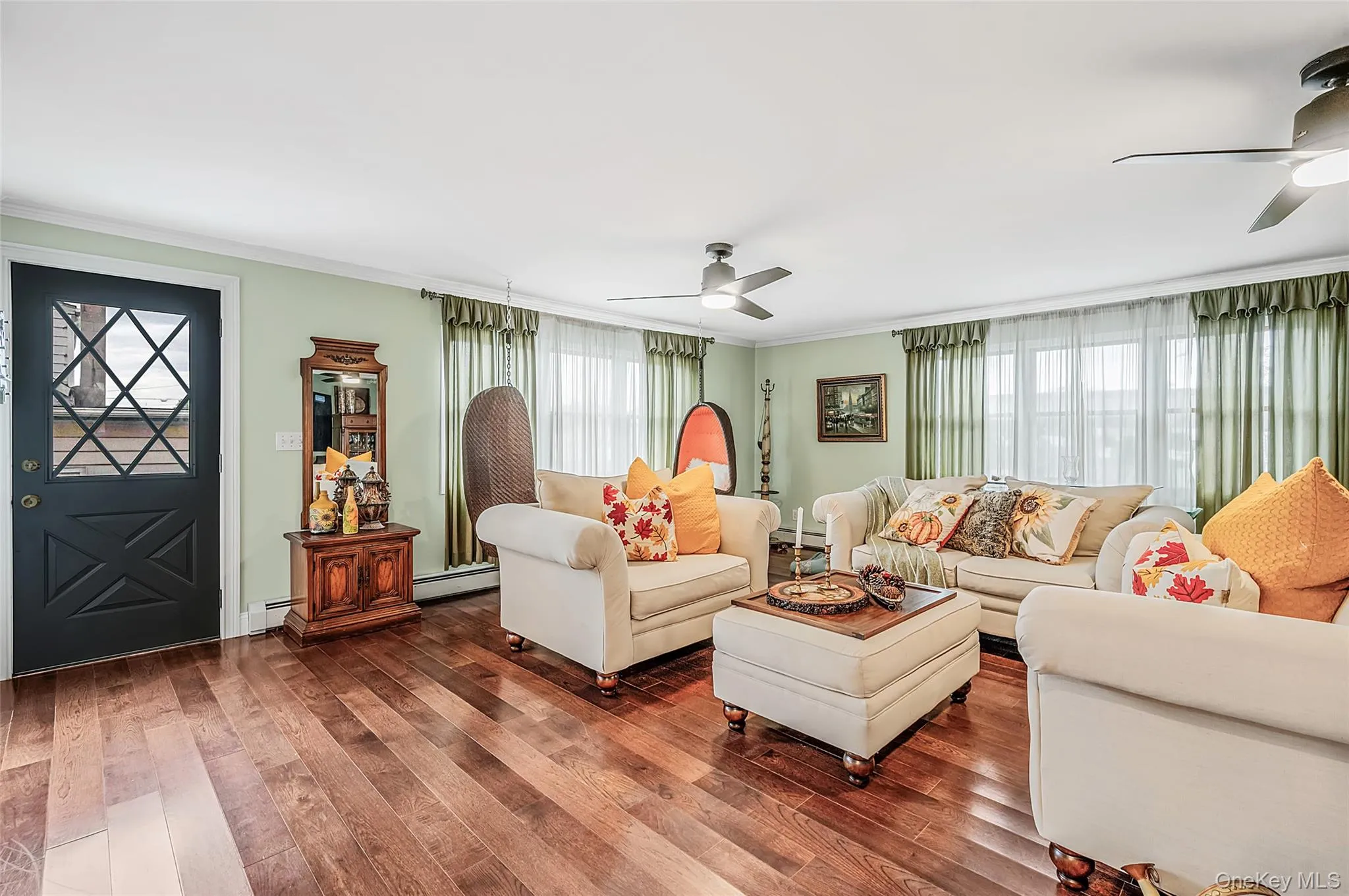 9 Perry Place, Babylon, NY, 3 Bedrooms Bedrooms, 7 Rooms Rooms,3 BathroomsBathrooms,Residential,For Rent,Perry,0,1045693 9 Perry Place, Babylon, NY, 3 Bedrooms Bedrooms, 7 Rooms Rooms,3 BathroomsBathrooms,Residential,For Rent,Perry,0,1045693
