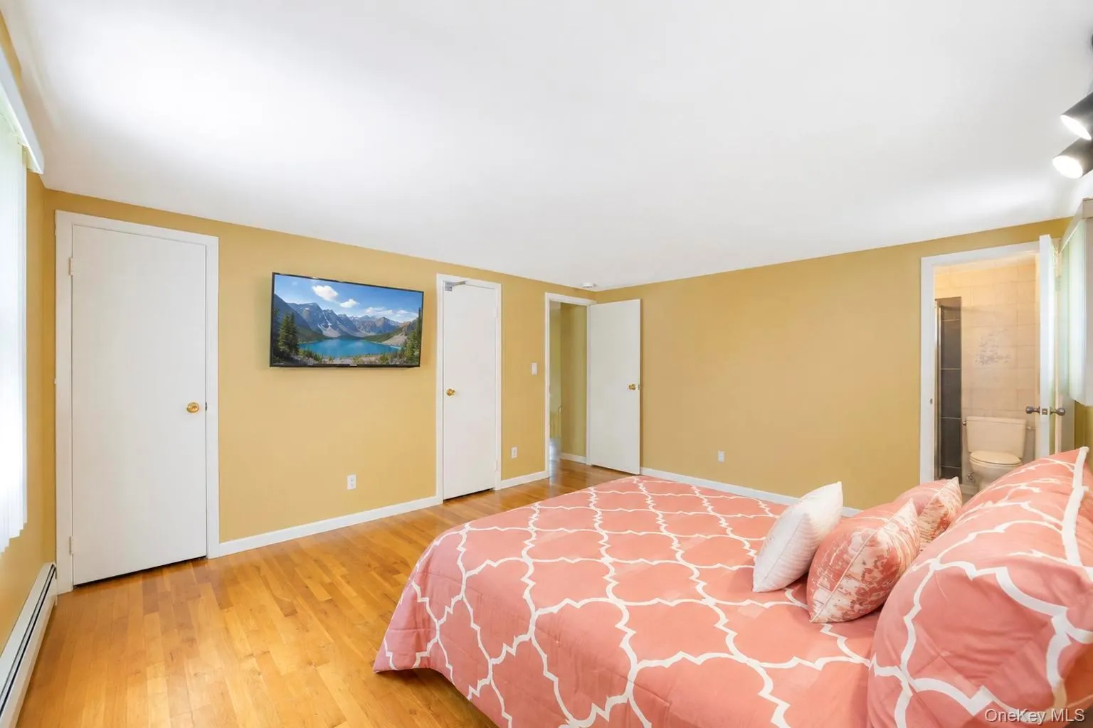 25 Hewes Street, Brookhaven, NY, 4 Bedrooms Bedrooms, 8 Rooms Rooms,2 BathroomsBathrooms,Residential Lease,For Rent,Hewes,0,1045694 25 Hewes Street, Brookhaven, NY, 4 Bedrooms Bedrooms, 8 Rooms Rooms,2 BathroomsBathrooms,Residential Lease,For Rent,Hewes,0,1045694