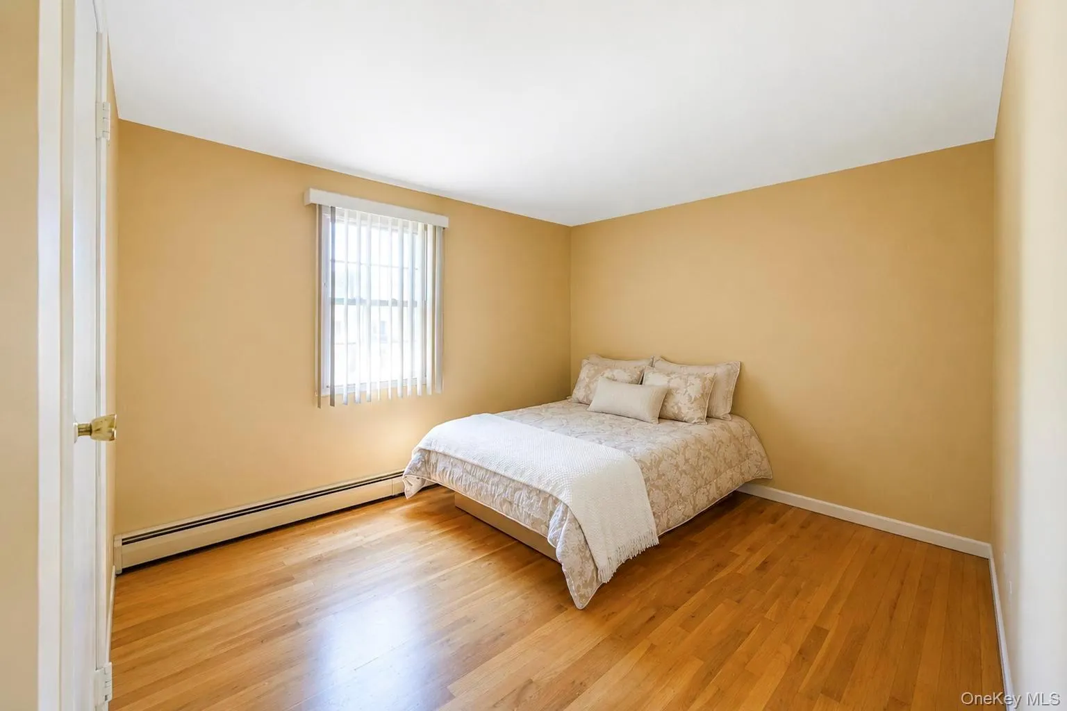 25 Hewes Street, Brookhaven, NY, 4 Bedrooms Bedrooms, 8 Rooms Rooms,2 BathroomsBathrooms,Residential Lease,For Rent,Hewes,0,1045694 25 Hewes Street, Brookhaven, NY, 4 Bedrooms Bedrooms, 8 Rooms Rooms,2 BathroomsBathrooms,Residential Lease,For Rent,Hewes,0,1045694