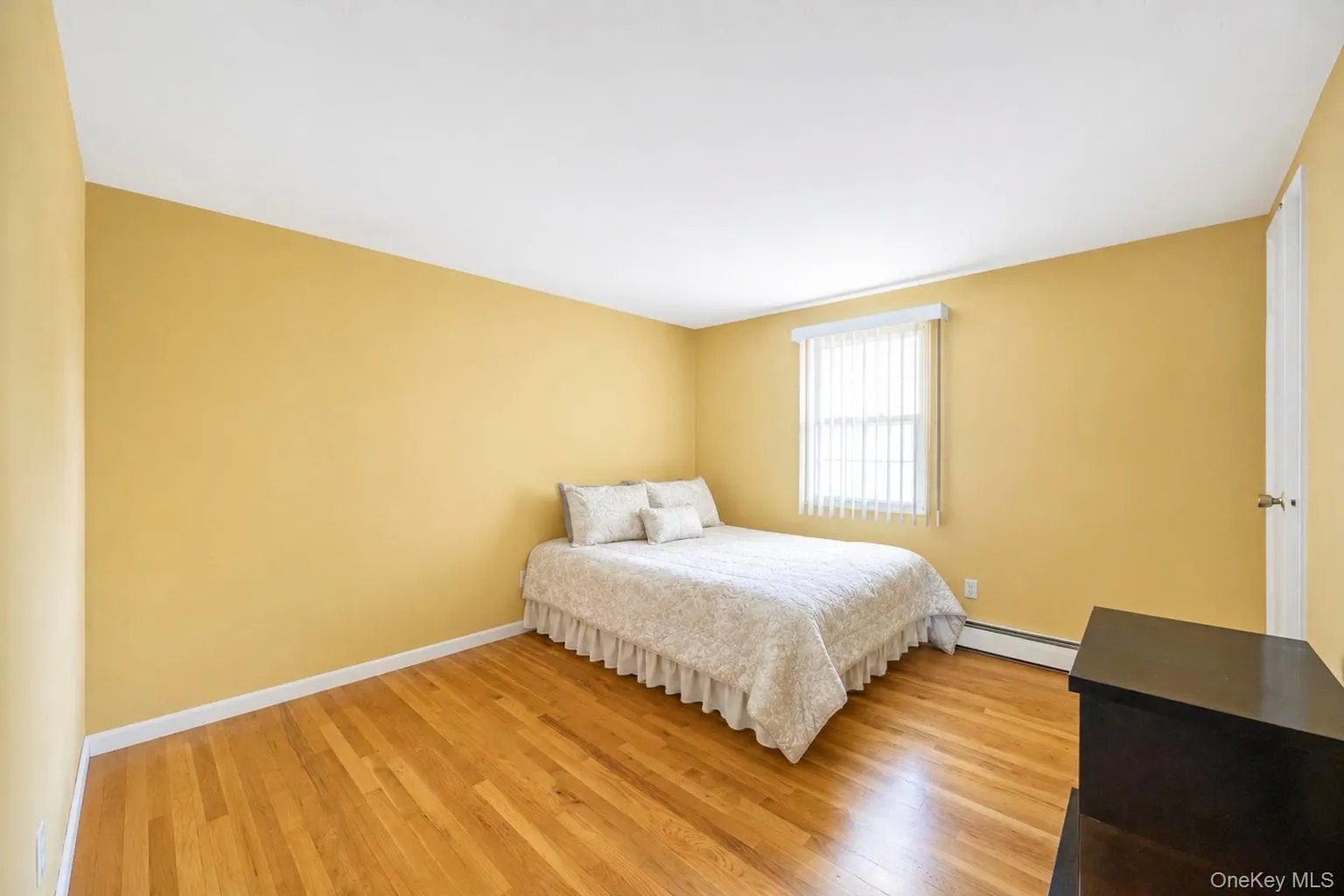 25 Hewes Street, Brookhaven, NY, 4 Bedrooms Bedrooms, 8 Rooms Rooms,2 BathroomsBathrooms,Residential Lease,For Rent,Hewes,0,1045694 25 Hewes Street, Brookhaven, NY, 4 Bedrooms Bedrooms, 8 Rooms Rooms,2 BathroomsBathrooms,Residential Lease,For Rent,Hewes,0,1045694
