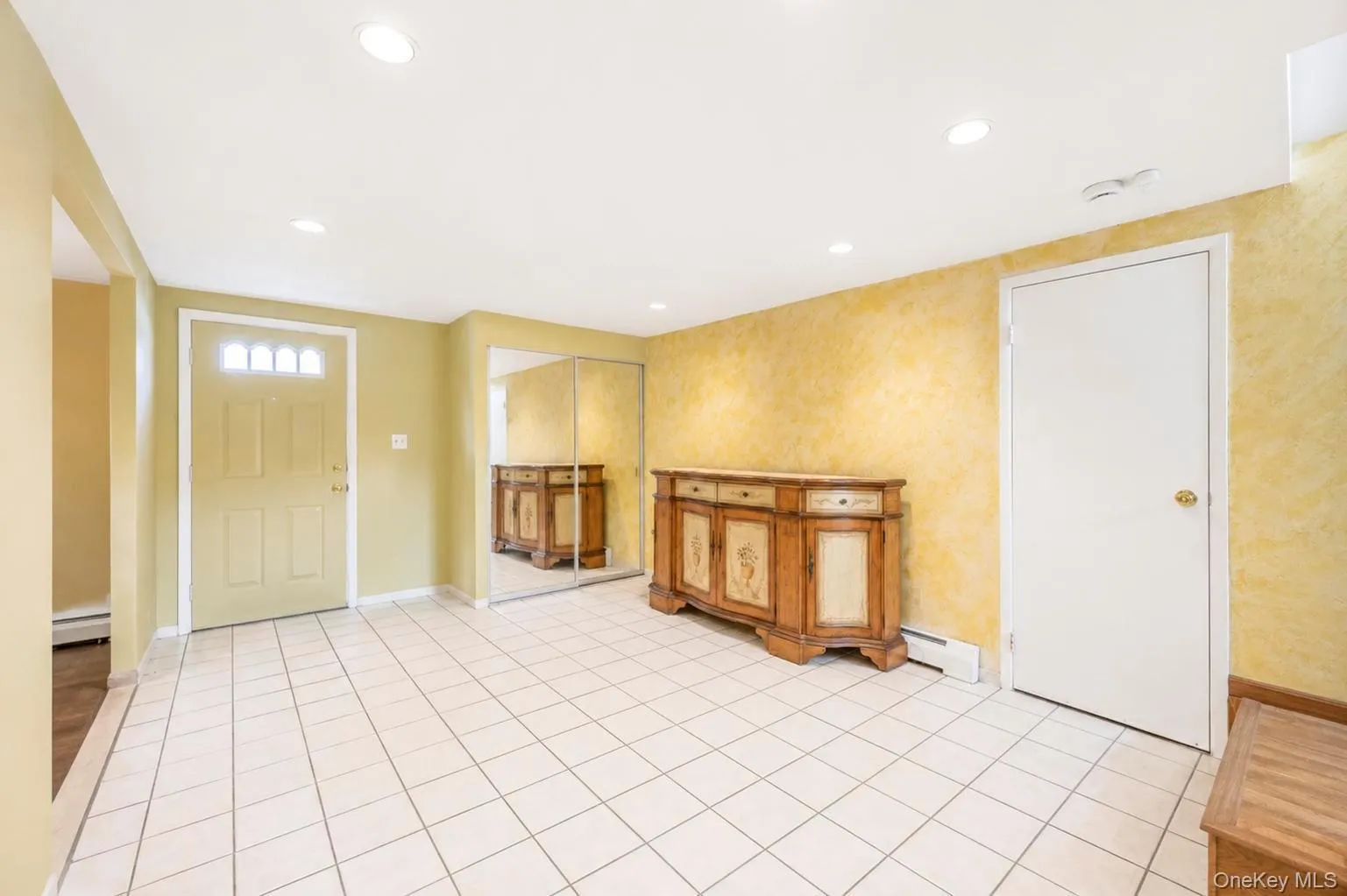 25 Hewes Street, Brookhaven, NY, 4 Bedrooms Bedrooms, 8 Rooms Rooms,2 BathroomsBathrooms,Residential Lease,For Rent,Hewes,0,1045694 25 Hewes Street, Brookhaven, NY, 4 Bedrooms Bedrooms, 8 Rooms Rooms,2 BathroomsBathrooms,Residential Lease,For Rent,Hewes,0,1045694