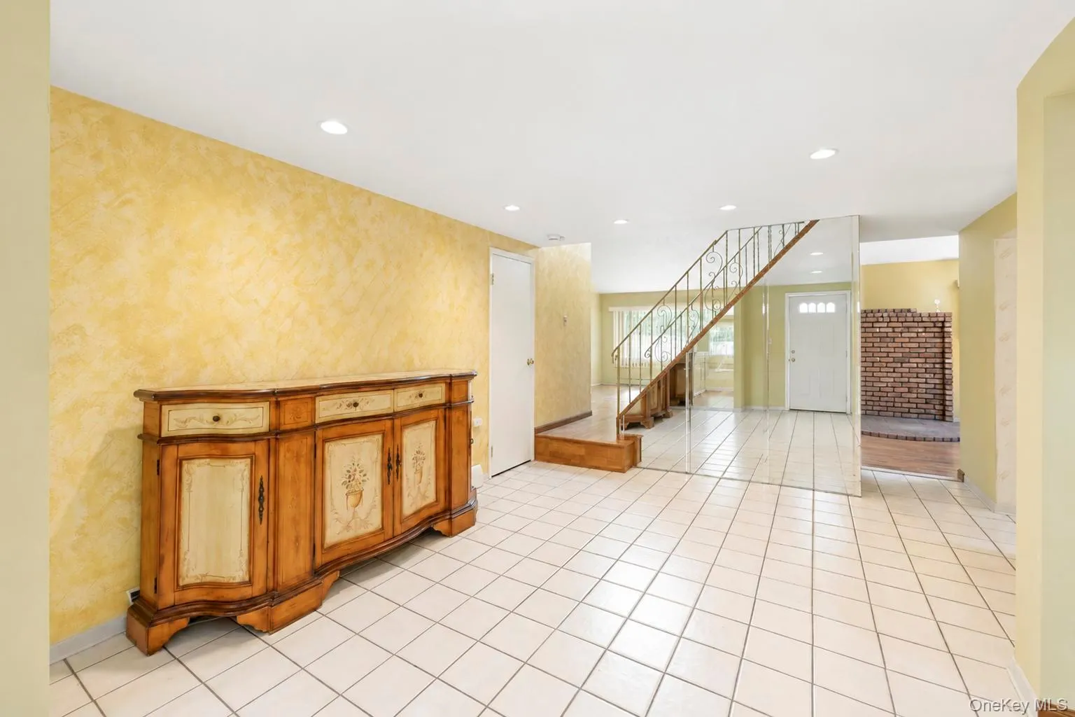 25 Hewes Street, Brookhaven, NY, 4 Bedrooms Bedrooms, 8 Rooms Rooms,2 BathroomsBathrooms,Residential Lease,For Rent,Hewes,0,1045694 25 Hewes Street, Brookhaven, NY, 4 Bedrooms Bedrooms, 8 Rooms Rooms,2 BathroomsBathrooms,Residential Lease,For Rent,Hewes,0,1045694