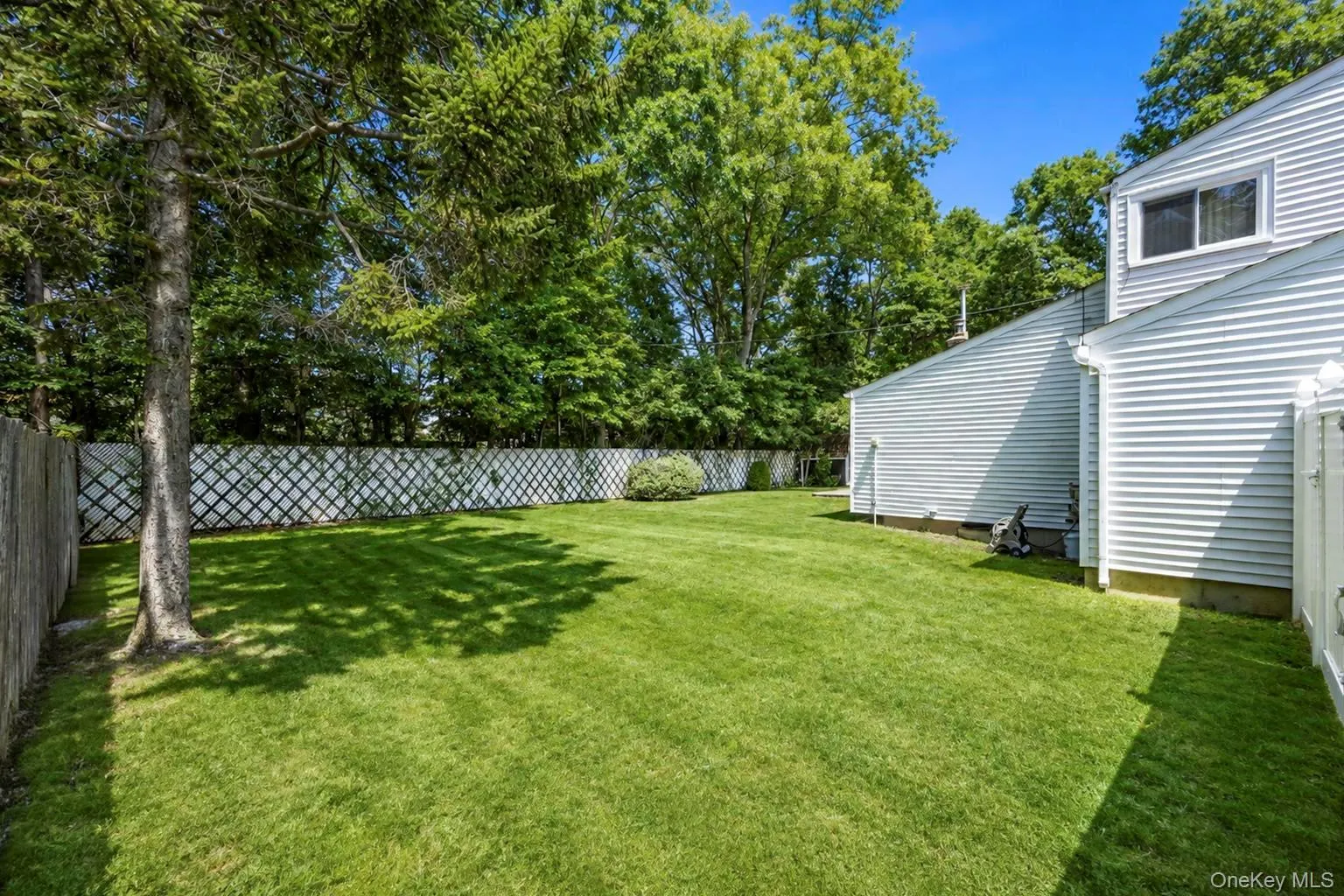 25 Hewes Street, Brookhaven, NY, 4 Bedrooms Bedrooms, 8 Rooms Rooms,2 BathroomsBathrooms,Residential Lease,For Rent,Hewes,0,1045694 25 Hewes Street, Brookhaven, NY, 4 Bedrooms Bedrooms, 8 Rooms Rooms,2 BathroomsBathrooms,Residential Lease,For Rent,Hewes,0,1045694
