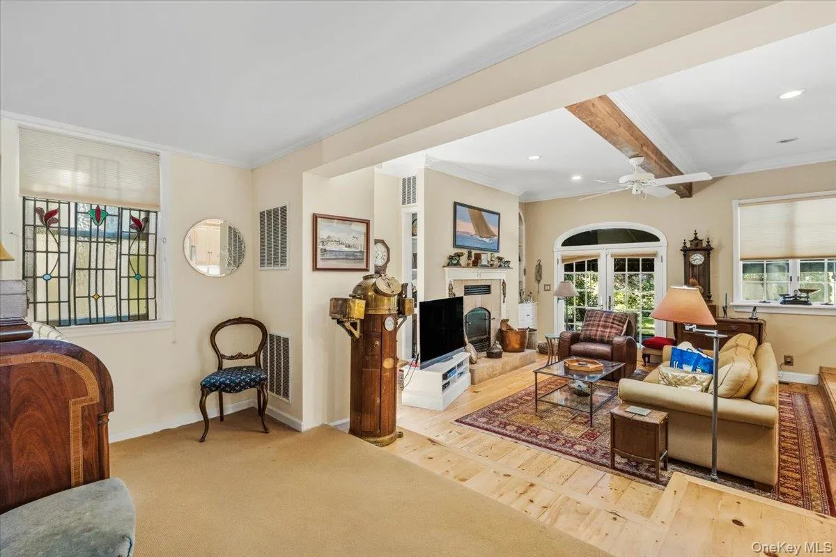 16 Stuart Avenue, Babylon, NY, 3 Bedrooms Bedrooms, 10 Rooms Rooms,3 BathroomsBathrooms,Residential,For Rent,Stuart,0,1045695 16 Stuart Avenue, Babylon, NY, 3 Bedrooms Bedrooms, 10 Rooms Rooms,3 BathroomsBathrooms,Residential,For Rent,Stuart,0,1045695