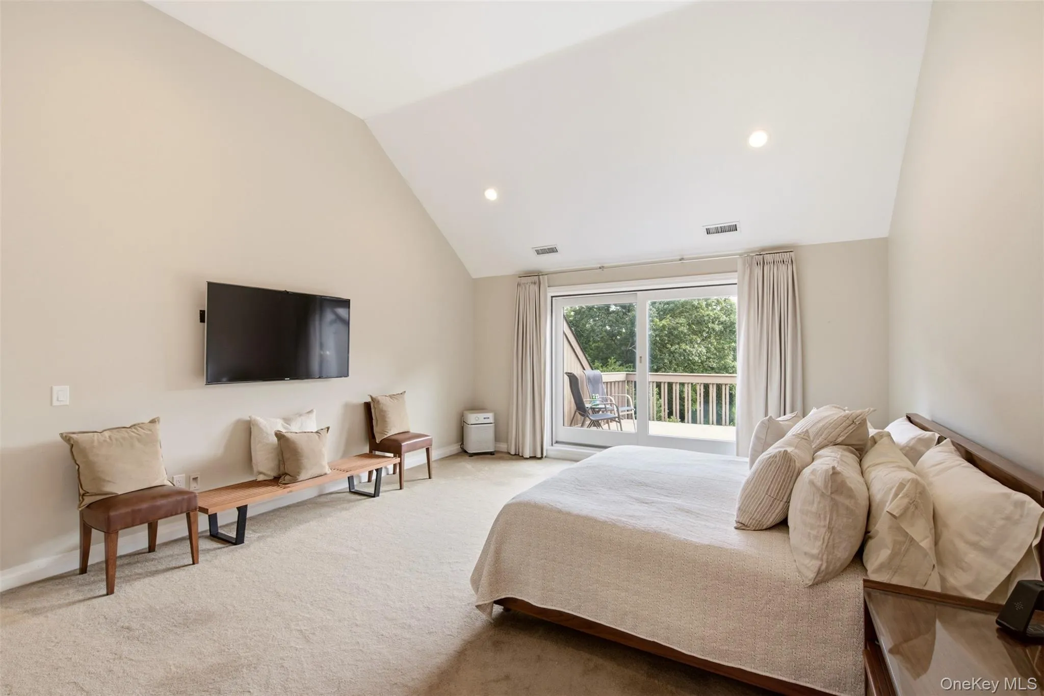 6 Target Rock Drive, Huntington, NY, 5 Bedrooms Bedrooms, 11 Rooms Rooms,3 BathroomsBathrooms,Residential,For Rent,Target Rock,0,1045696 6 Target Rock Drive, Huntington, NY, 5 Bedrooms Bedrooms, 11 Rooms Rooms,3 BathroomsBathrooms,Residential,For Rent,Target Rock,0,1045696