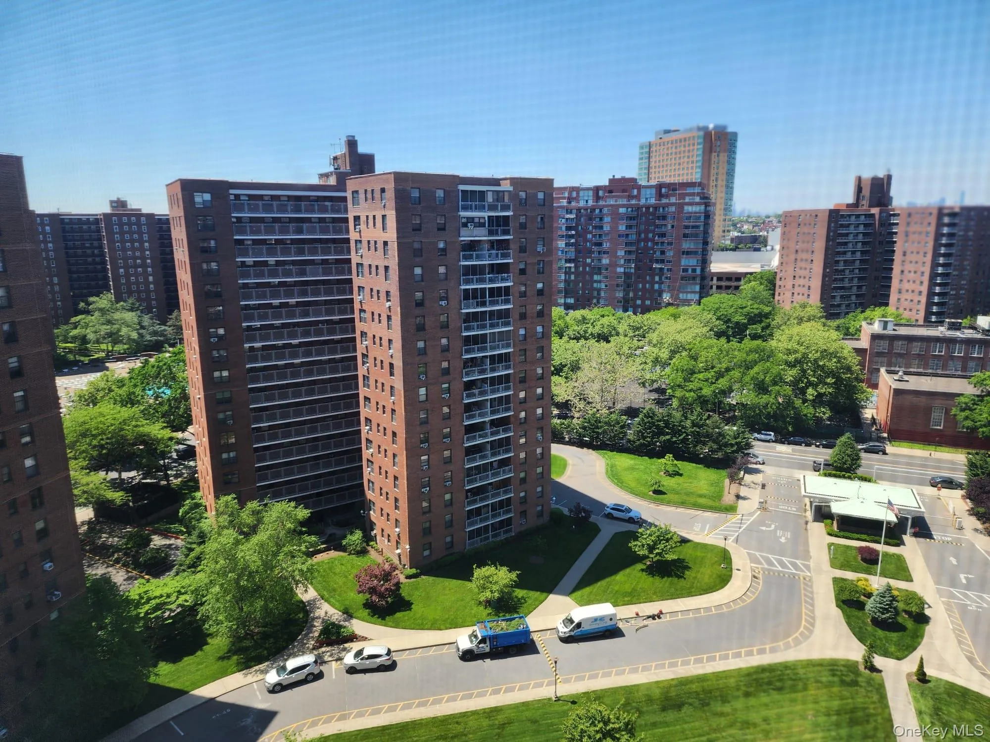 61-25 98th Streets, New York, NY, 3 Bedrooms Bedrooms, 6 Rooms Rooms,2 BathroomsBathrooms,Residential Lease,For Rent,98th,0,1045698 61-25 98th Streets, New York, NY, 3 Bedrooms Bedrooms, 6 Rooms Rooms,2 BathroomsBathrooms,Residential Lease,For Rent,98th,0,1045698