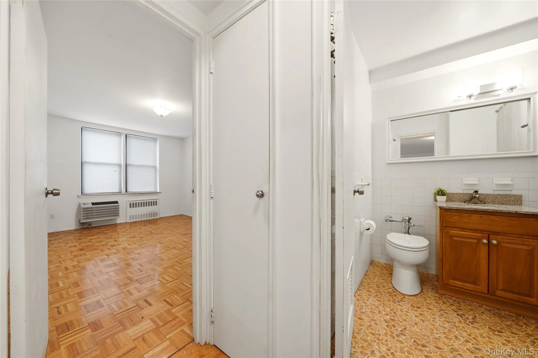 1874 Pelham Pkway S, New York, NY, 1 Bedroom Bedrooms, 4 Rooms Rooms,1 BathroomBathrooms,Residential,For Rent,Pelham Pkway S,0,1045700 1874 Pelham Pkway S, New York, NY, 1 Bedroom Bedrooms, 4 Rooms Rooms,1 BathroomBathrooms,Residential,For Rent,Pelham Pkway S,0,1045700