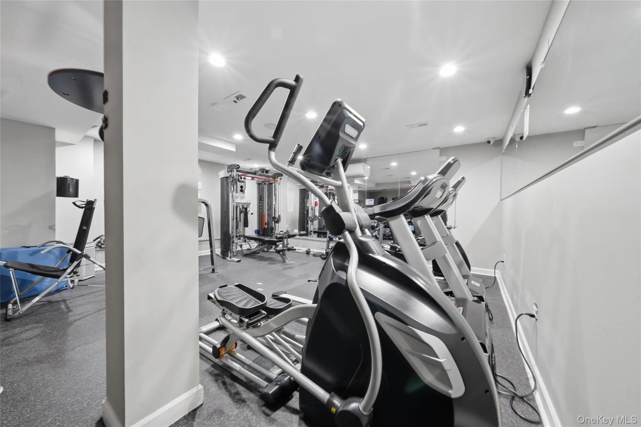 1874 Pelham Pkway S, New York, NY, 1 Bedroom Bedrooms, 4 Rooms Rooms,1 BathroomBathrooms,Residential,For Rent,Pelham Pkway S,0,1045700 1874 Pelham Pkway S, New York, NY, 1 Bedroom Bedrooms, 4 Rooms Rooms,1 BathroomBathrooms,Residential,For Rent,Pelham Pkway S,0,1045700