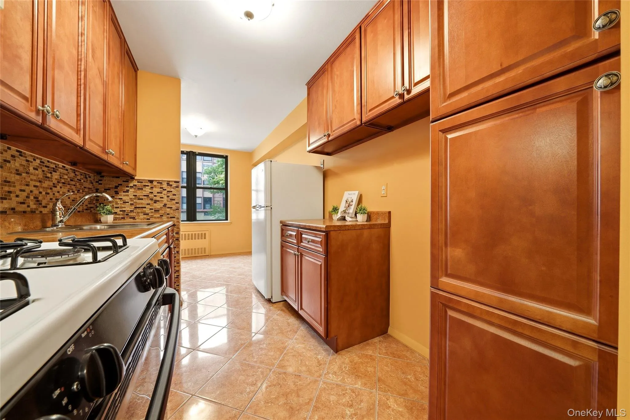 1874 Pelham Pkway S, New York, NY, 1 Bedroom Bedrooms, 4 Rooms Rooms,1 BathroomBathrooms,Residential,For Rent,Pelham Pkway S,0,1045700 1874 Pelham Pkway S, New York, NY, 1 Bedroom Bedrooms, 4 Rooms Rooms,1 BathroomBathrooms,Residential,For Rent,Pelham Pkway S,0,1045700
