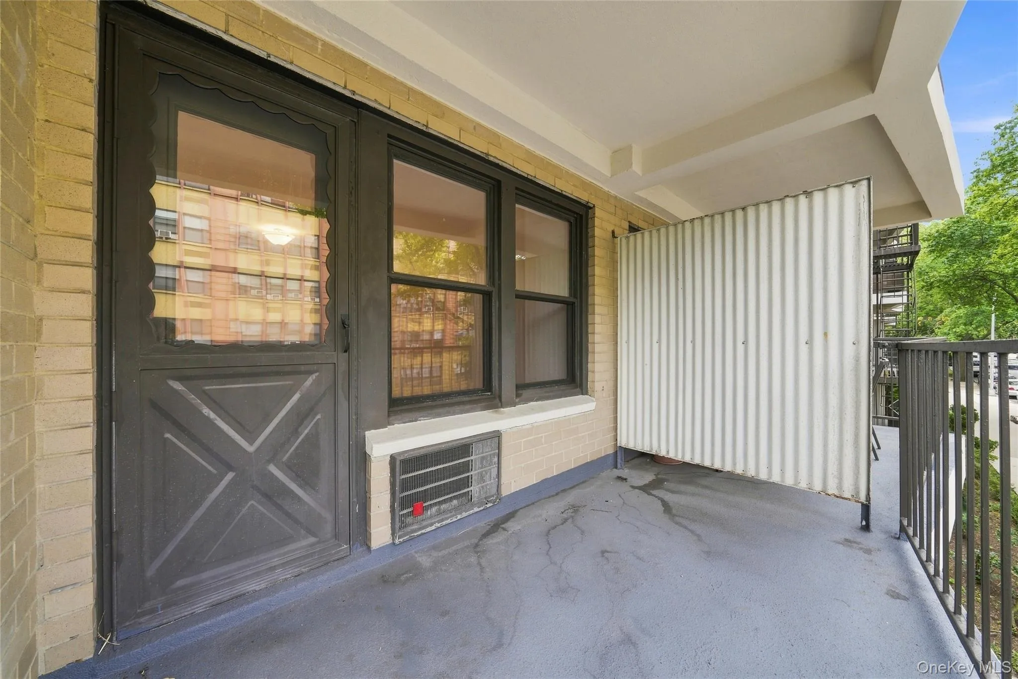 1874 Pelham Pkway S, New York, NY, 1 Bedroom Bedrooms, 4 Rooms Rooms,1 BathroomBathrooms,Residential,For Rent,Pelham Pkway S,0,1045700 1874 Pelham Pkway S, New York, NY, 1 Bedroom Bedrooms, 4 Rooms Rooms,1 BathroomBathrooms,Residential,For Rent,Pelham Pkway S,0,1045700