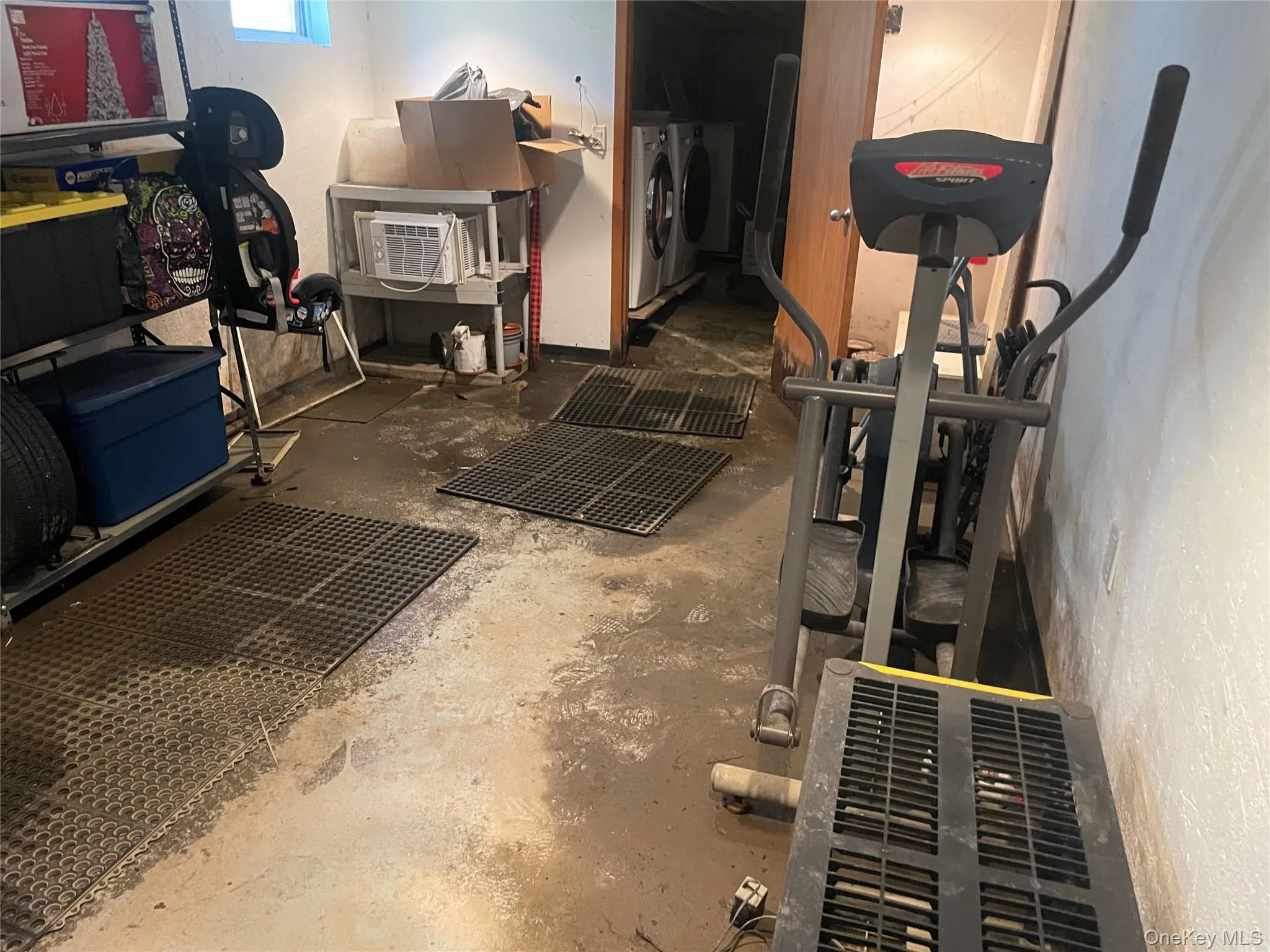 16 Taxter Road, Greenburgh, NY, 3 Bedrooms Bedrooms, 6 Rooms Rooms,1 BathroomBathrooms,Residential Lease,For Rent,Taxter,0,1045704 16 Taxter Road, Greenburgh, NY, 3 Bedrooms Bedrooms, 6 Rooms Rooms,1 BathroomBathrooms,Residential Lease,For Rent,Taxter,0,1045704