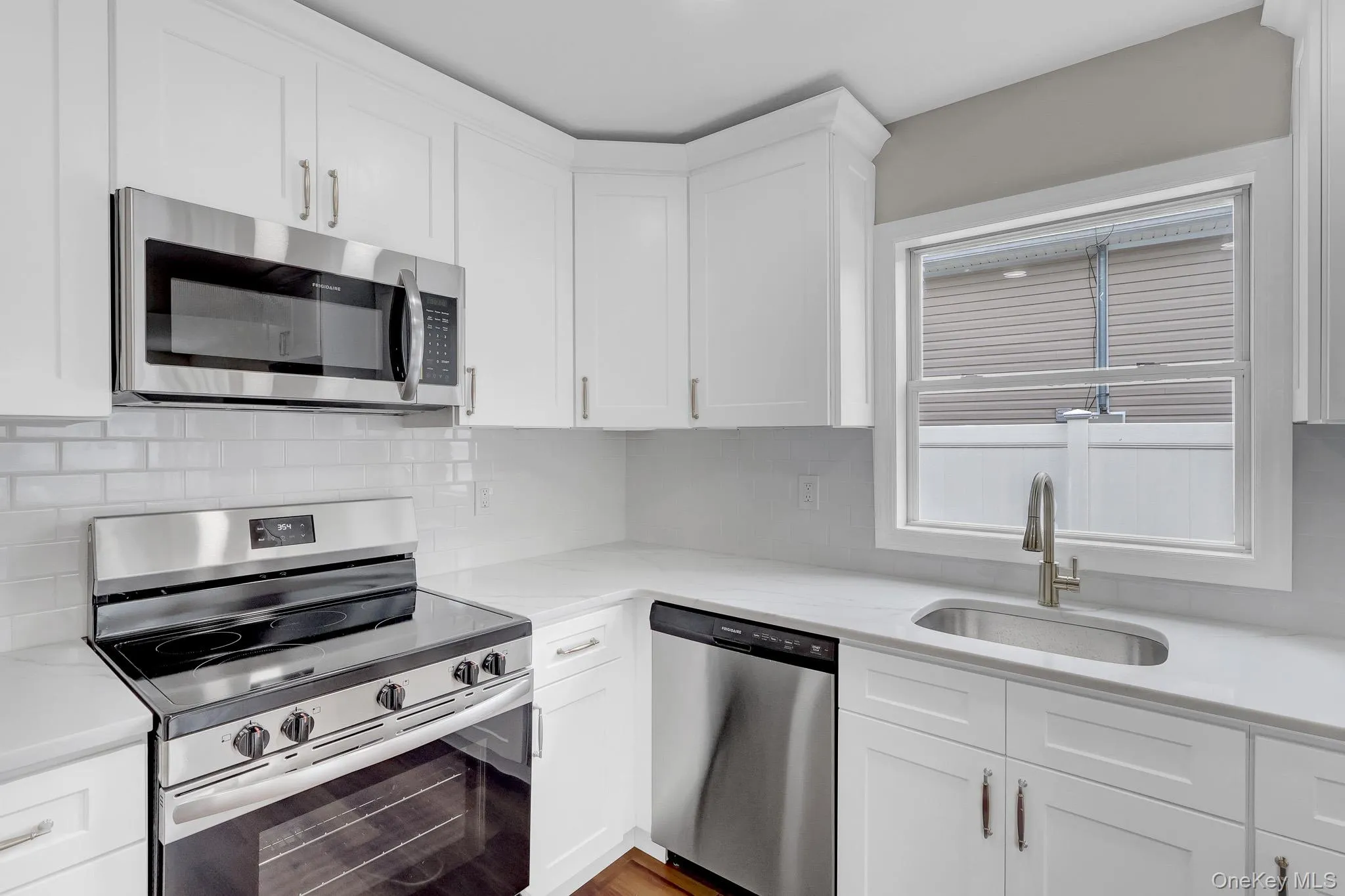 386 Tallwood Drive, Brookhaven, NY, 2 Bedrooms Bedrooms, 6 Rooms Rooms,1 BathroomBathrooms,Residential,For Rent,Tallwood,0,1045707 386 Tallwood Drive, Brookhaven, NY, 2 Bedrooms Bedrooms, 6 Rooms Rooms,1 BathroomBathrooms,Residential,For Rent,Tallwood,0,1045707