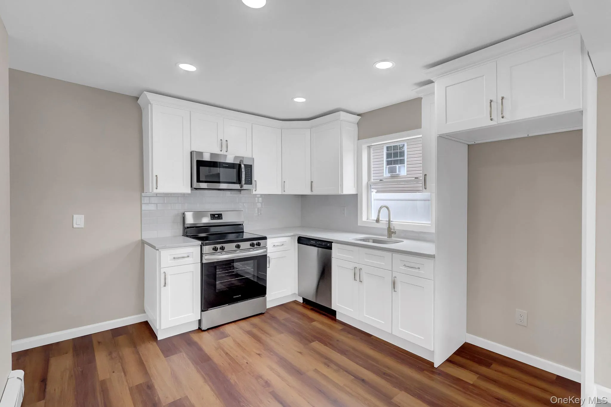 386 Tallwood Drive, Brookhaven, NY, 2 Bedrooms Bedrooms, 6 Rooms Rooms,1 BathroomBathrooms,Residential,For Rent,Tallwood,0,1045707 386 Tallwood Drive, Brookhaven, NY, 2 Bedrooms Bedrooms, 6 Rooms Rooms,1 BathroomBathrooms,Residential,For Rent,Tallwood,0,1045707