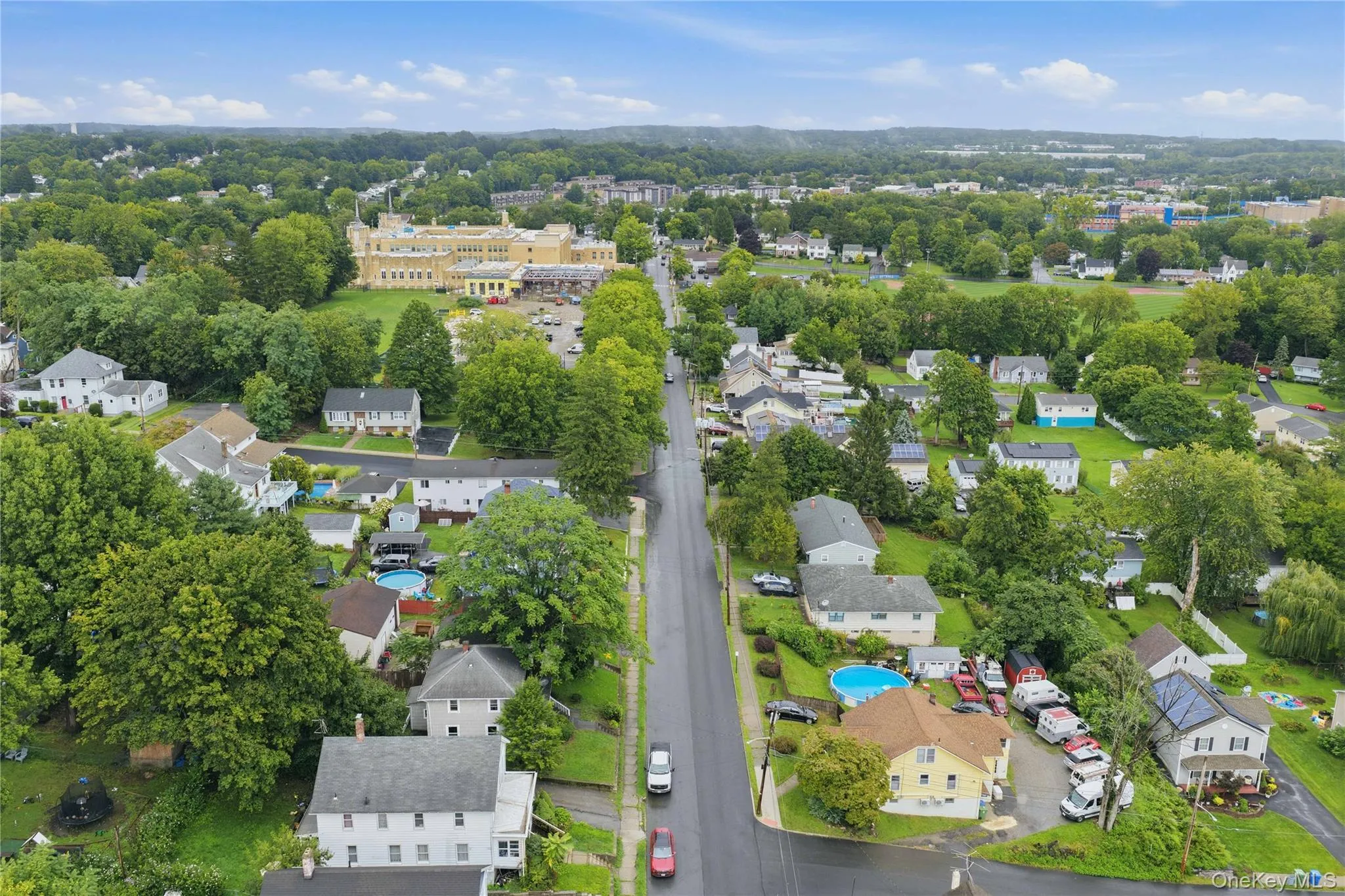 41 Irwin Avenue, Middletown, NY, 3 Bedrooms Bedrooms, 5 Rooms Rooms,1 BathroomBathrooms,Residential,For Rent,Irwin,0,1045708 41 Irwin Avenue, Middletown, NY, 3 Bedrooms Bedrooms, 5 Rooms Rooms,1 BathroomBathrooms,Residential,For Rent,Irwin,0,1045708
