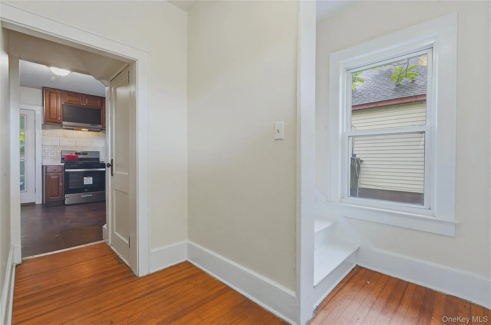 41 Irwin Avenue, Middletown, NY, 3 Bedrooms Bedrooms, 5 Rooms Rooms,1 BathroomBathrooms,Residential,For Rent,Irwin,0,1045708 41 Irwin Avenue, Middletown, NY, 3 Bedrooms Bedrooms, 5 Rooms Rooms,1 BathroomBathrooms,Residential,For Rent,Irwin,0,1045708