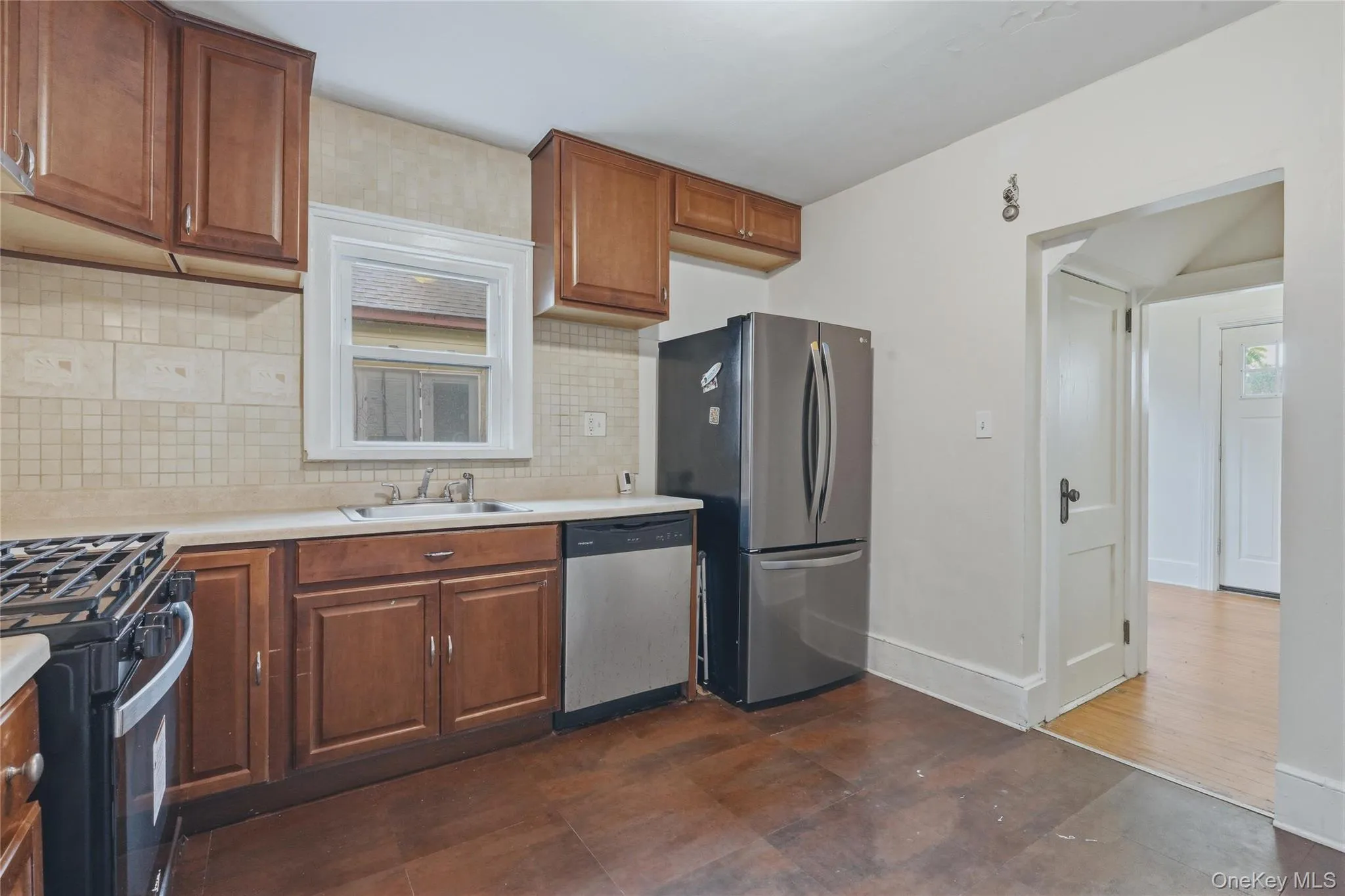 41 Irwin Avenue, Middletown, NY, 3 Bedrooms Bedrooms, 5 Rooms Rooms,1 BathroomBathrooms,Residential,For Rent,Irwin,0,1045708 41 Irwin Avenue, Middletown, NY, 3 Bedrooms Bedrooms, 5 Rooms Rooms,1 BathroomBathrooms,Residential,For Rent,Irwin,0,1045708