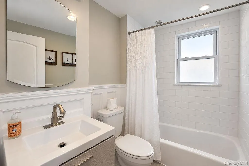 314 Ocean Avenue, Hempstead, NY, 5 Bedrooms Bedrooms, 8 Rooms Rooms,2 BathroomsBathrooms,Residential,For Rent,Ocean,0,1045709 314 Ocean Avenue, Hempstead, NY, 5 Bedrooms Bedrooms, 8 Rooms Rooms,2 BathroomsBathrooms,Residential,For Rent,Ocean,0,1045709