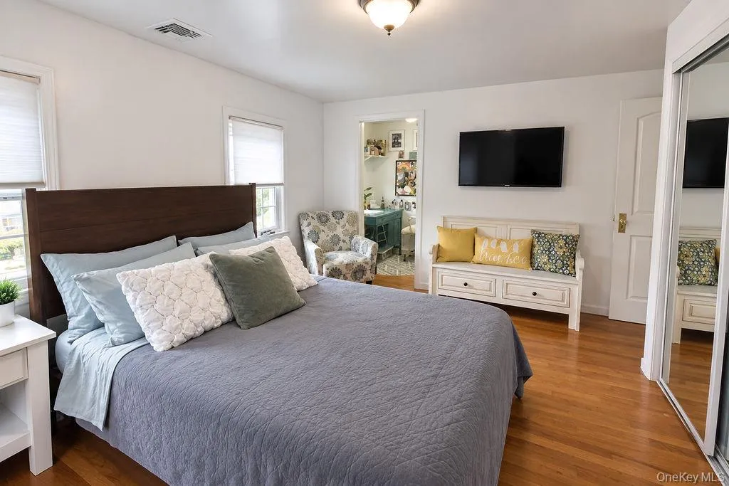 314 Ocean Avenue, Hempstead, NY, 5 Bedrooms Bedrooms, 8 Rooms Rooms,2 BathroomsBathrooms,Residential,For Rent,Ocean,0,1045709 314 Ocean Avenue, Hempstead, NY, 5 Bedrooms Bedrooms, 8 Rooms Rooms,2 BathroomsBathrooms,Residential,For Rent,Ocean,0,1045709
