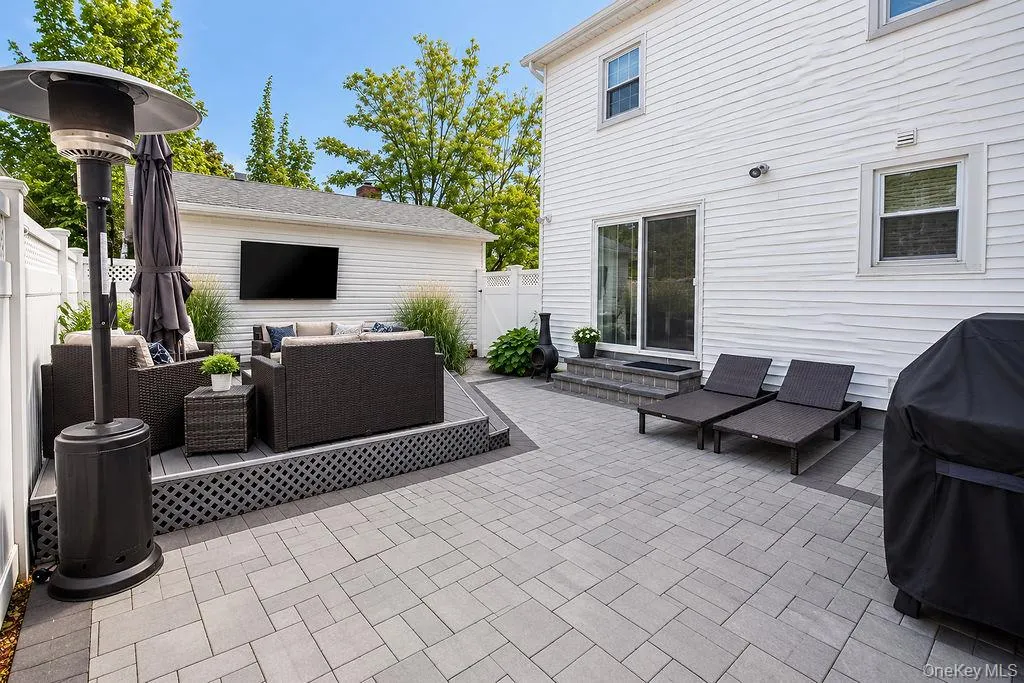 314 Ocean Avenue, Hempstead, NY, 5 Bedrooms Bedrooms, 8 Rooms Rooms,2 BathroomsBathrooms,Residential,For Rent,Ocean,0,1045709 314 Ocean Avenue, Hempstead, NY, 5 Bedrooms Bedrooms, 8 Rooms Rooms,2 BathroomsBathrooms,Residential,For Rent,Ocean,0,1045709