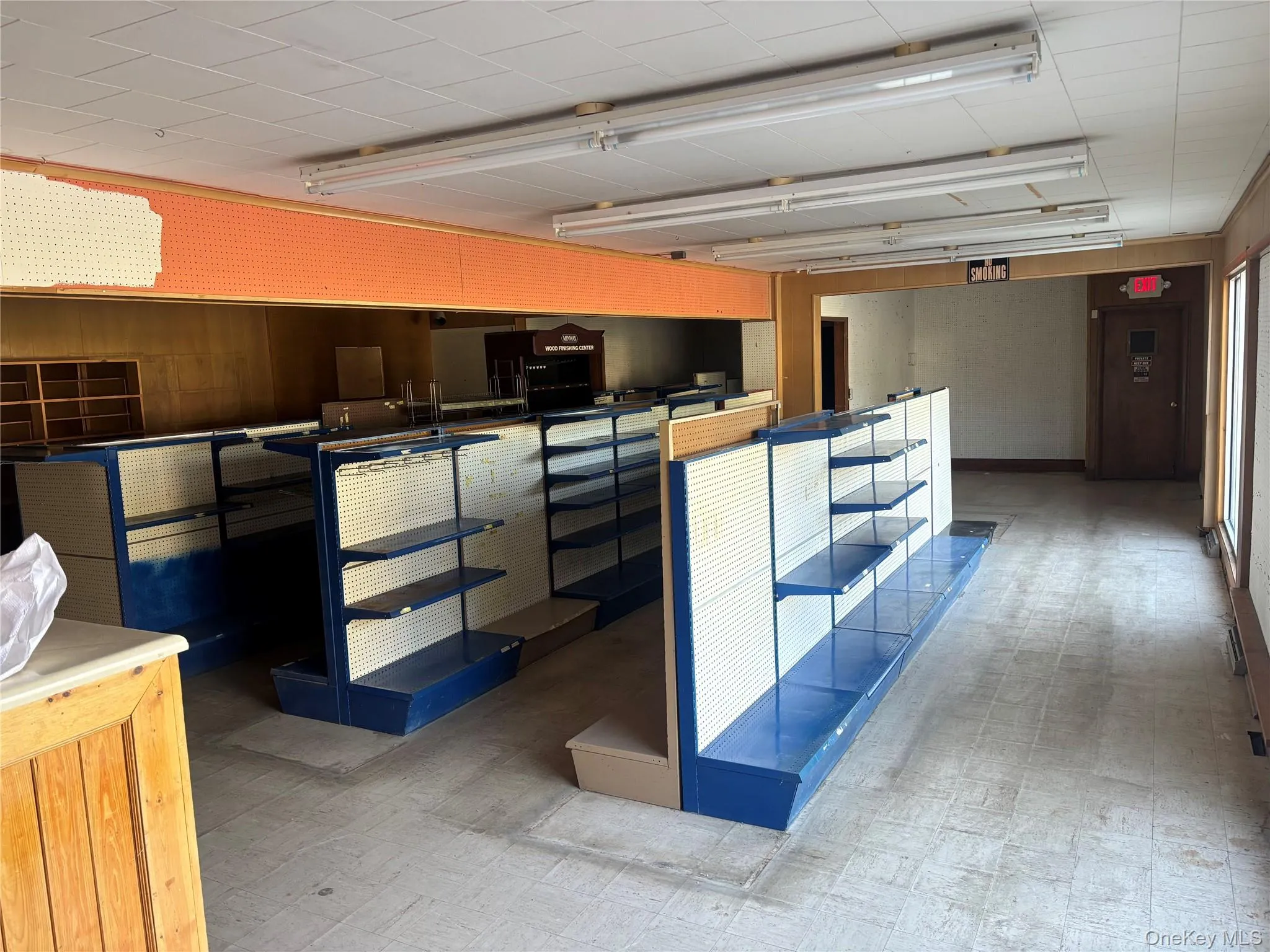 Large retail space Large retail space