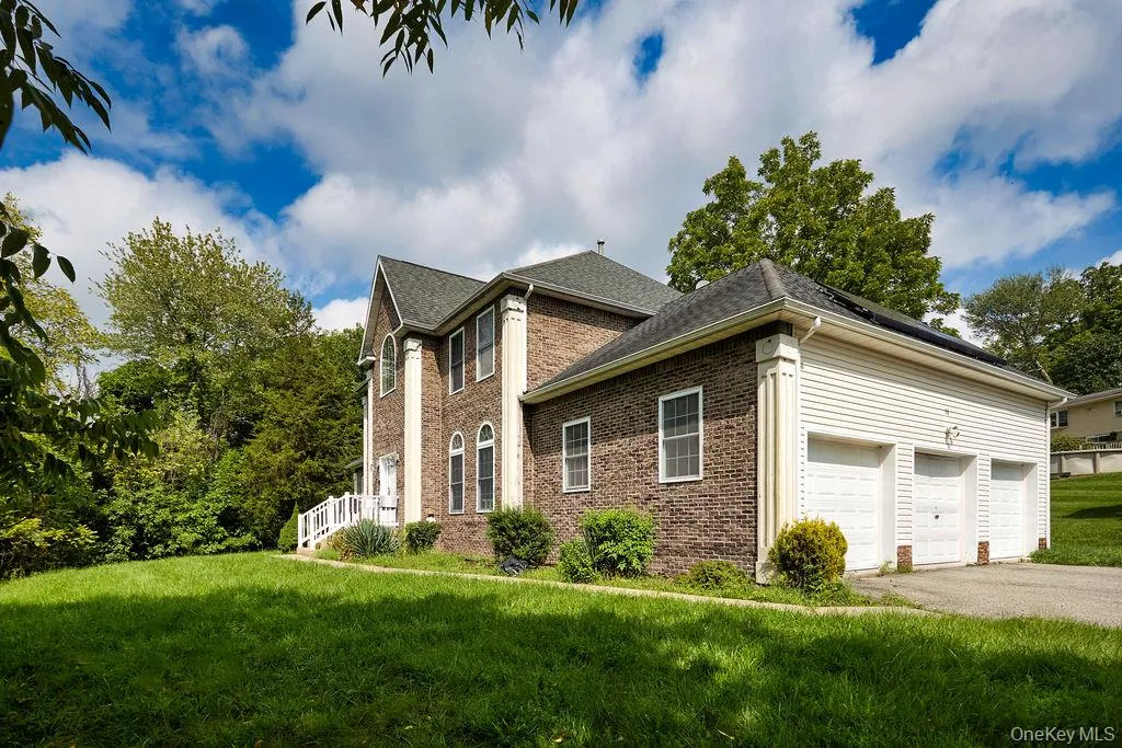 58 Moores Hill Road, New Windsor, NY, 4 Bedrooms Bedrooms, 11 Rooms Rooms,2 BathroomsBathrooms,Residential,For Rent,Moores Hill,0,1045713 58 Moores Hill Road, New Windsor, NY, 4 Bedrooms Bedrooms, 11 Rooms Rooms,2 BathroomsBathrooms,Residential,For Rent,Moores Hill,0,1045713