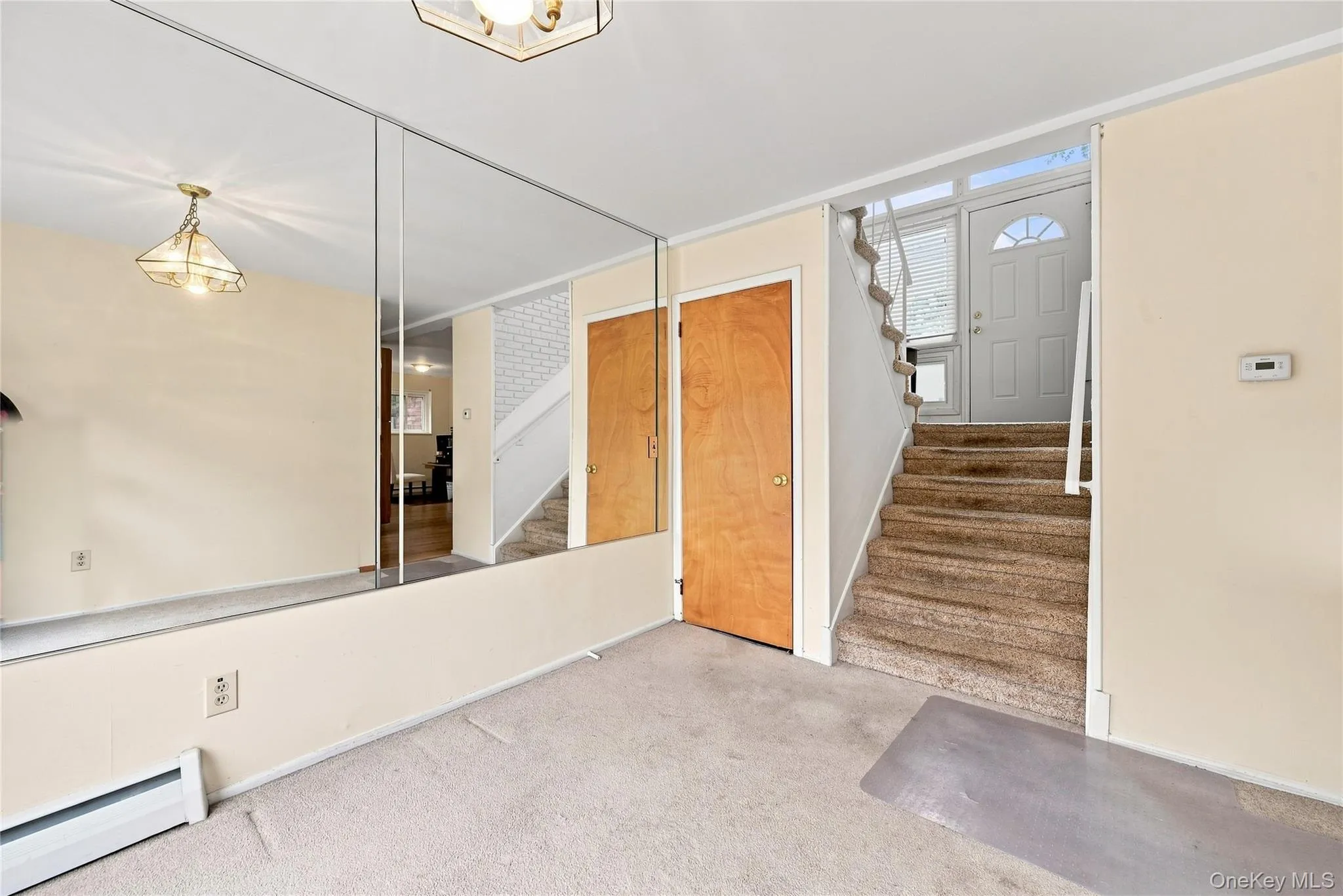 Straight down from the entry foyer to the Dining Room - or perhaps an office with a view Straight down from the entry foyer to the Dining Room - or perhaps an office with a view