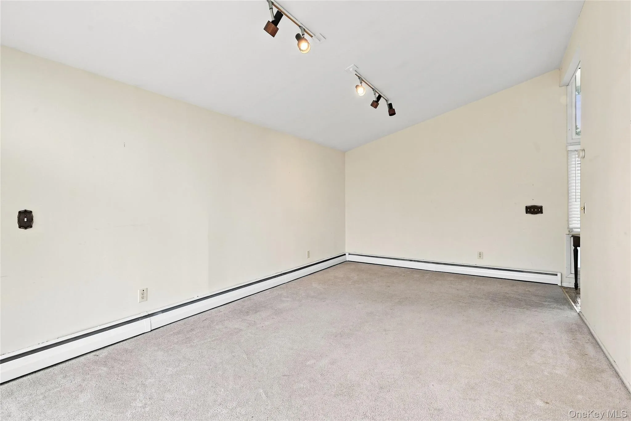160 Hawkins Road, Brookhaven, NY, 3 Bedrooms Bedrooms, 7 Rooms Rooms,1 BathroomBathrooms,Residential,For Rent,Hawkins,0,1045715 160 Hawkins Road, Brookhaven, NY, 3 Bedrooms Bedrooms, 7 Rooms Rooms,1 BathroomBathrooms,Residential,For Rent,Hawkins,0,1045715