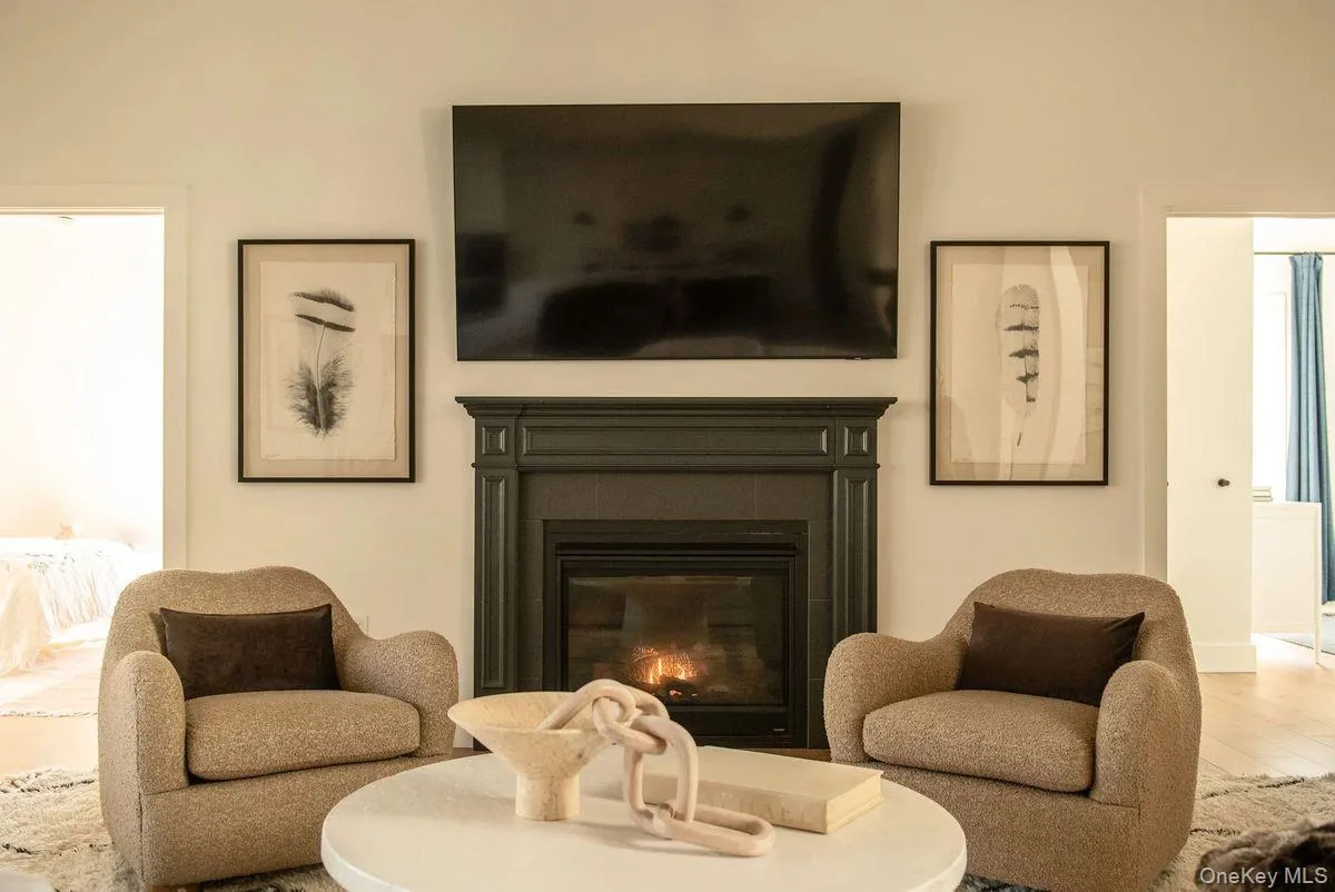 11 Crimson Hill, Rhinebeck, NY, 4 Bedrooms Bedrooms, 15 Rooms Rooms,3 BathroomsBathrooms,Residential,For Rent,Crimson Hill,0,1045717 11 Crimson Hill, Rhinebeck, NY, 4 Bedrooms Bedrooms, 15 Rooms Rooms,3 BathroomsBathrooms,Residential,For Rent,Crimson Hill,0,1045717