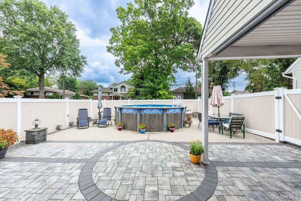 477 Roy Street, Hempstead, NY, 3 Bedrooms Bedrooms, 7 Rooms Rooms,2 BathroomsBathrooms,Residential,For Rent,Roy,0,1045719 477 Roy Street, Hempstead, NY, 3 Bedrooms Bedrooms, 7 Rooms Rooms,2 BathroomsBathrooms,Residential,For Rent,Roy,0,1045719