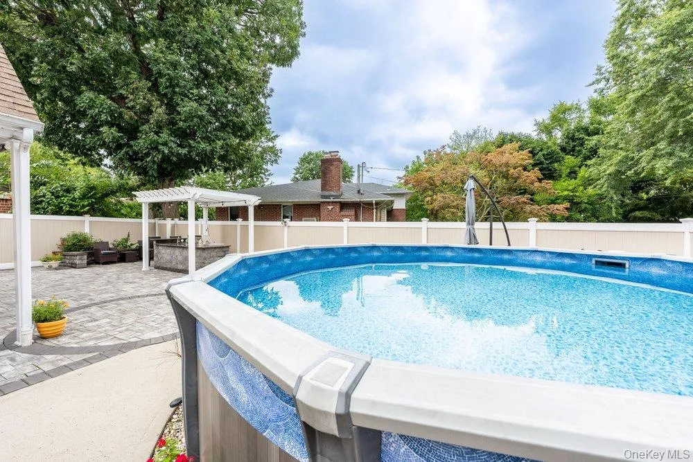 477 Roy Street, Hempstead, NY, 3 Bedrooms Bedrooms, 7 Rooms Rooms,2 BathroomsBathrooms,Residential,For Rent,Roy,0,1045719 477 Roy Street, Hempstead, NY, 3 Bedrooms Bedrooms, 7 Rooms Rooms,2 BathroomsBathrooms,Residential,For Rent,Roy,0,1045719