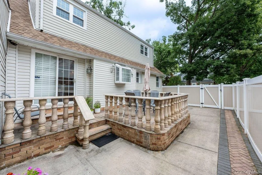 477 Roy Street, Hempstead, NY, 3 Bedrooms Bedrooms, 7 Rooms Rooms,2 BathroomsBathrooms,Residential,For Rent,Roy,0,1045719 477 Roy Street, Hempstead, NY, 3 Bedrooms Bedrooms, 7 Rooms Rooms,2 BathroomsBathrooms,Residential,For Rent,Roy,0,1045719