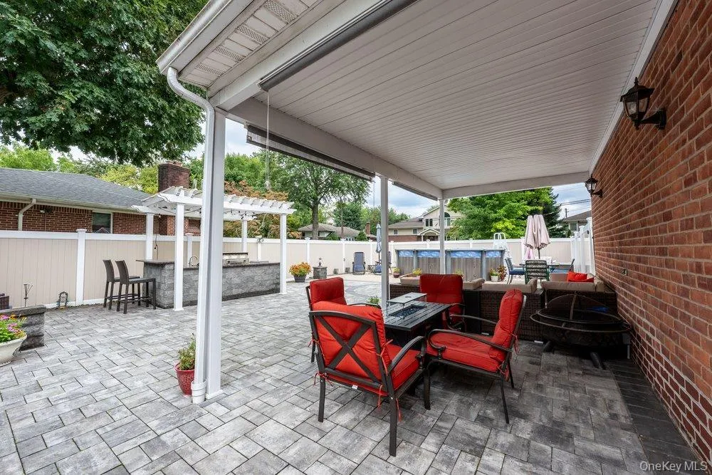 477 Roy Street, Hempstead, NY, 3 Bedrooms Bedrooms, 7 Rooms Rooms,2 BathroomsBathrooms,Residential,For Rent,Roy,0,1045719 477 Roy Street, Hempstead, NY, 3 Bedrooms Bedrooms, 7 Rooms Rooms,2 BathroomsBathrooms,Residential,For Rent,Roy,0,1045719