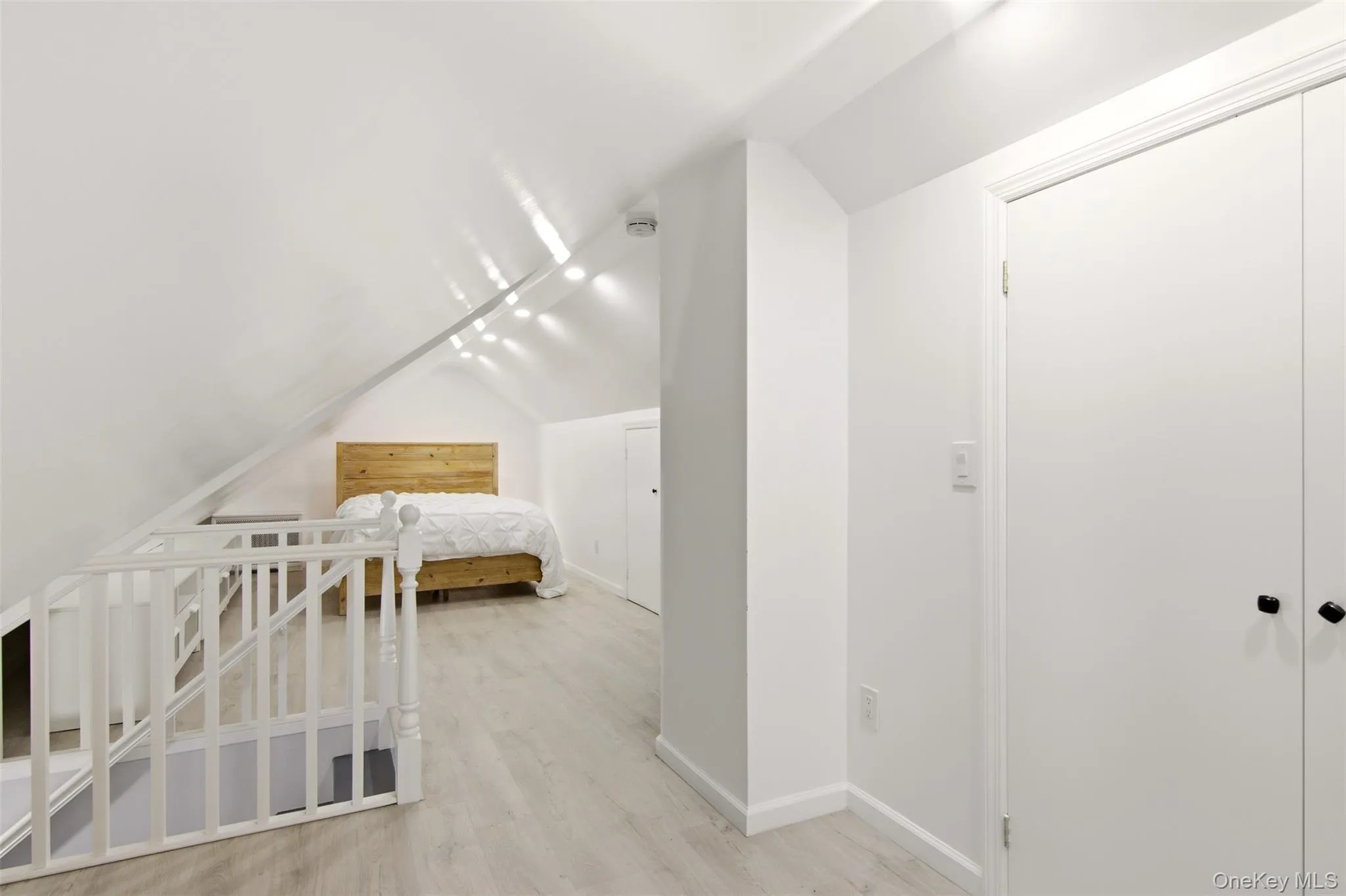 21 Sherrard Street, North Hempstead, NY, 4 Bedrooms Bedrooms, 8 Rooms Rooms,2 BathroomsBathrooms,Residential Lease,For Rent,Sherrard,0,1045725 21 Sherrard Street, North Hempstead, NY, 4 Bedrooms Bedrooms, 8 Rooms Rooms,2 BathroomsBathrooms,Residential Lease,For Rent,Sherrard,0,1045725