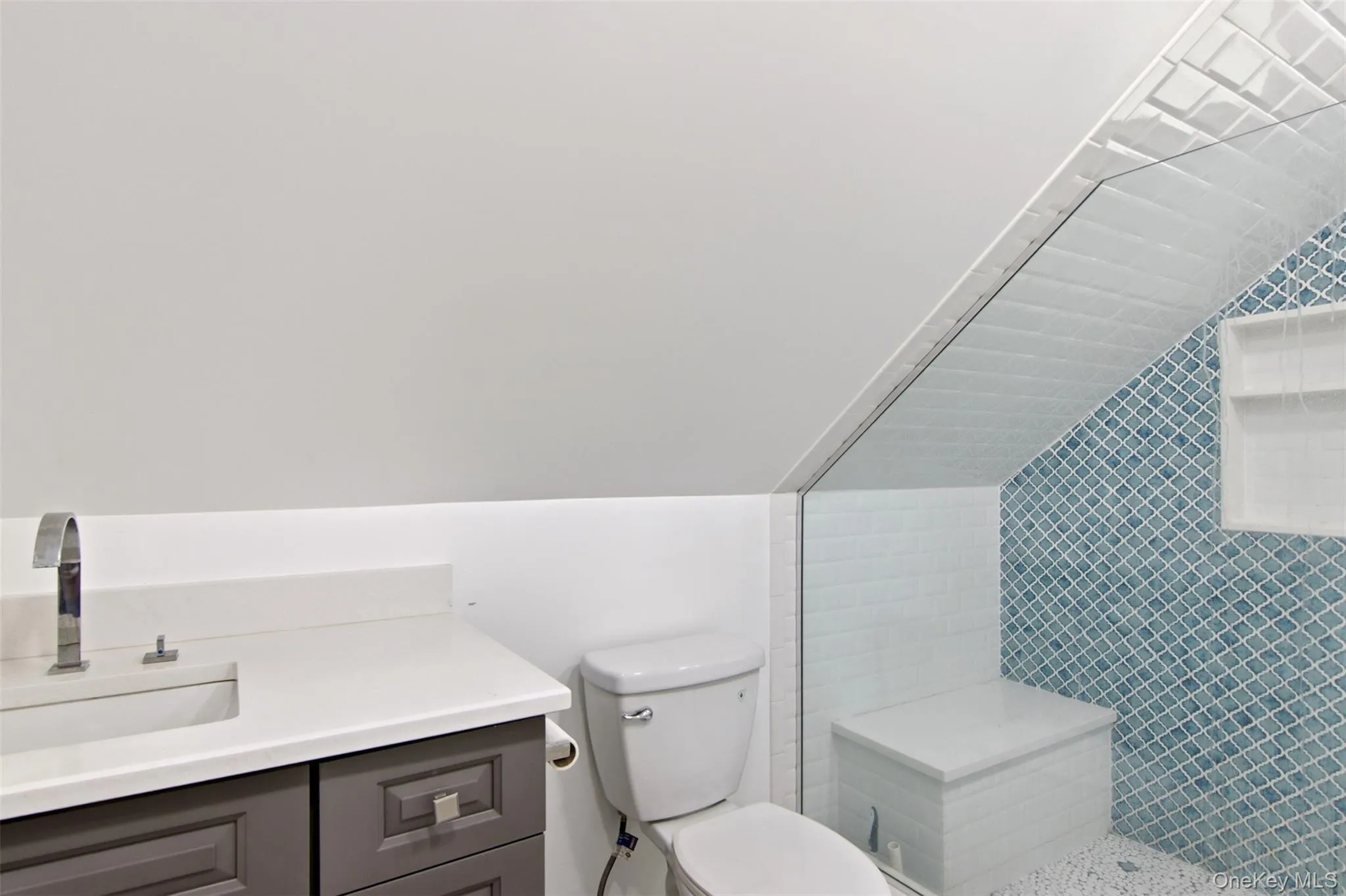 21 Sherrard Street, North Hempstead, NY, 4 Bedrooms Bedrooms, 8 Rooms Rooms,2 BathroomsBathrooms,Residential Lease,For Rent,Sherrard,0,1045725 21 Sherrard Street, North Hempstead, NY, 4 Bedrooms Bedrooms, 8 Rooms Rooms,2 BathroomsBathrooms,Residential Lease,For Rent,Sherrard,0,1045725