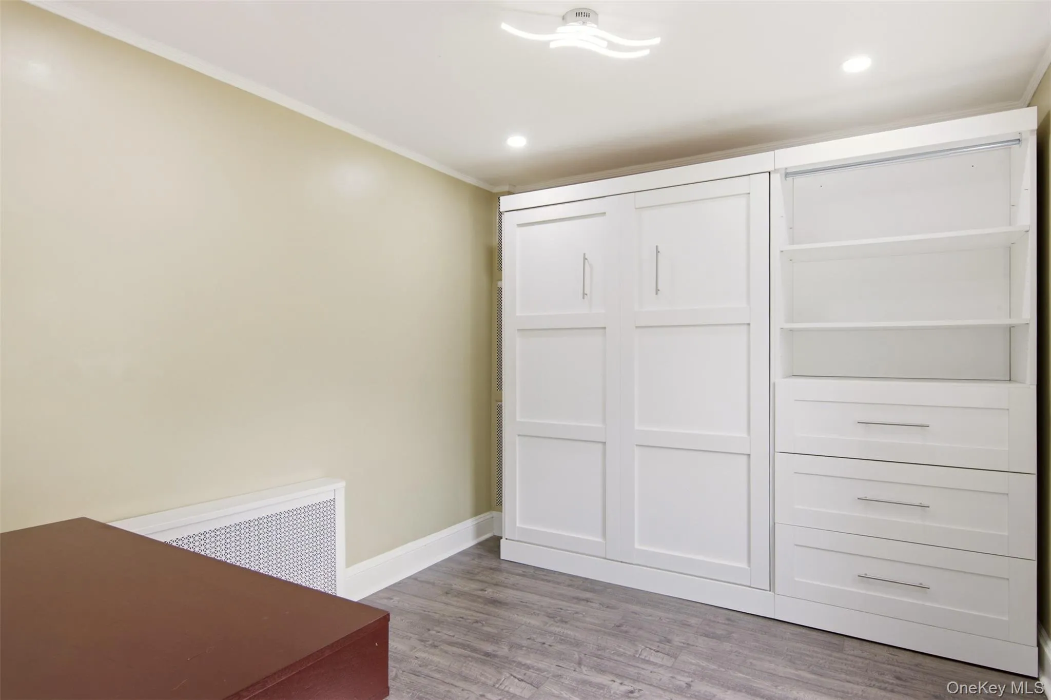 21 Sherrard Street, North Hempstead, NY, 4 Bedrooms Bedrooms, 8 Rooms Rooms,2 BathroomsBathrooms,Residential Lease,For Rent,Sherrard,0,1045725 21 Sherrard Street, North Hempstead, NY, 4 Bedrooms Bedrooms, 8 Rooms Rooms,2 BathroomsBathrooms,Residential Lease,For Rent,Sherrard,0,1045725