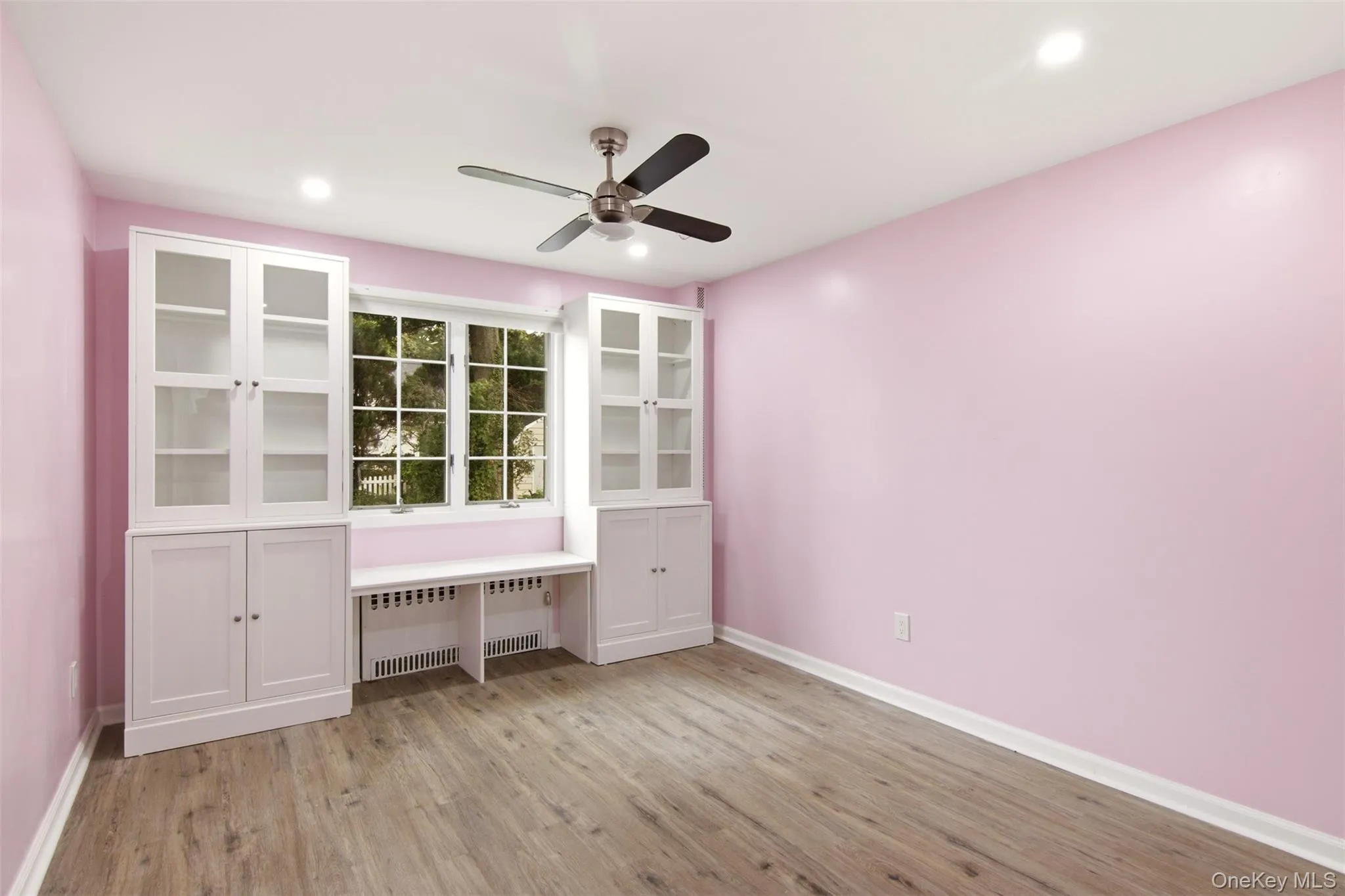 21 Sherrard Street, North Hempstead, NY, 4 Bedrooms Bedrooms, 8 Rooms Rooms,2 BathroomsBathrooms,Residential Lease,For Rent,Sherrard,0,1045725 21 Sherrard Street, North Hempstead, NY, 4 Bedrooms Bedrooms, 8 Rooms Rooms,2 BathroomsBathrooms,Residential Lease,For Rent,Sherrard,0,1045725