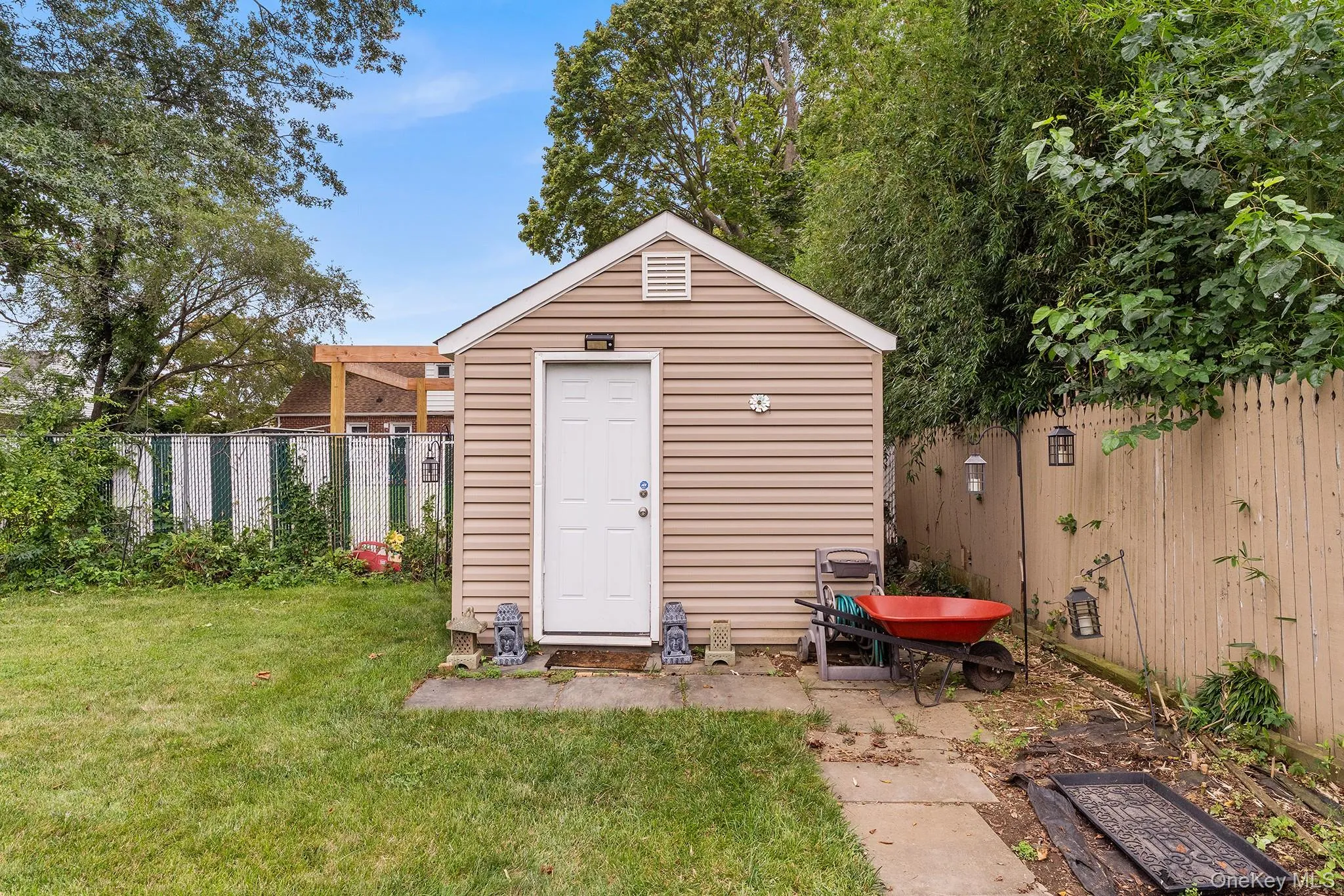 711 Charter Court, Hempstead, NY, 4 Bedrooms Bedrooms, 10 Rooms Rooms,3 BathroomsBathrooms,Residential,For Rent,Charter,0,1045726 711 Charter Court, Hempstead, NY, 4 Bedrooms Bedrooms, 10 Rooms Rooms,3 BathroomsBathrooms,Residential,For Rent,Charter,0,1045726