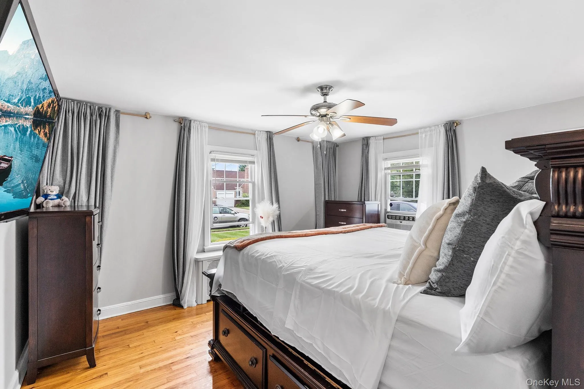 711 Charter Court, Hempstead, NY, 4 Bedrooms Bedrooms, 10 Rooms Rooms,3 BathroomsBathrooms,Residential,For Rent,Charter,0,1045726 711 Charter Court, Hempstead, NY, 4 Bedrooms Bedrooms, 10 Rooms Rooms,3 BathroomsBathrooms,Residential,For Rent,Charter,0,1045726