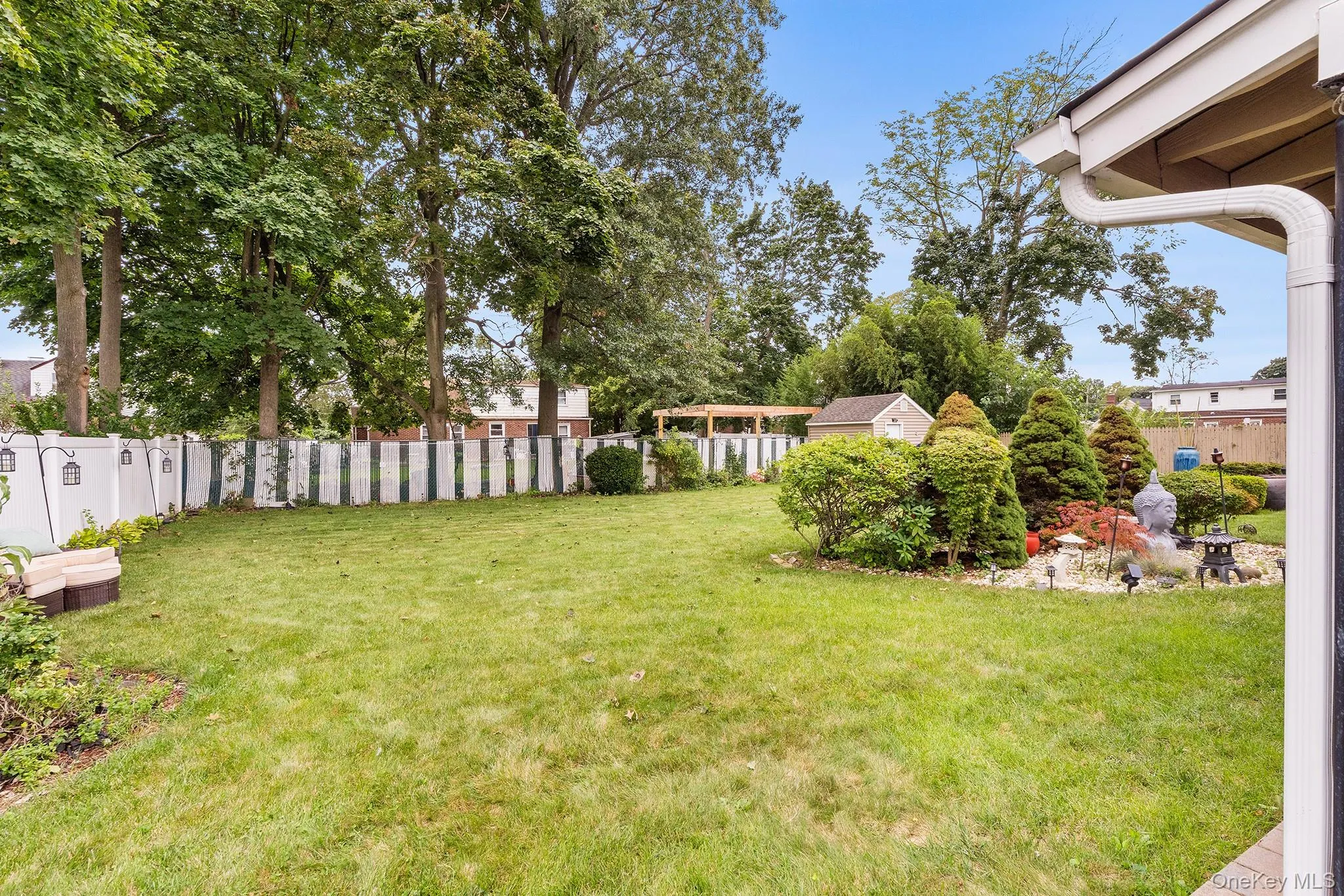 711 Charter Court, Hempstead, NY, 4 Bedrooms Bedrooms, 10 Rooms Rooms,3 BathroomsBathrooms,Residential,For Rent,Charter,0,1045726 711 Charter Court, Hempstead, NY, 4 Bedrooms Bedrooms, 10 Rooms Rooms,3 BathroomsBathrooms,Residential,For Rent,Charter,0,1045726