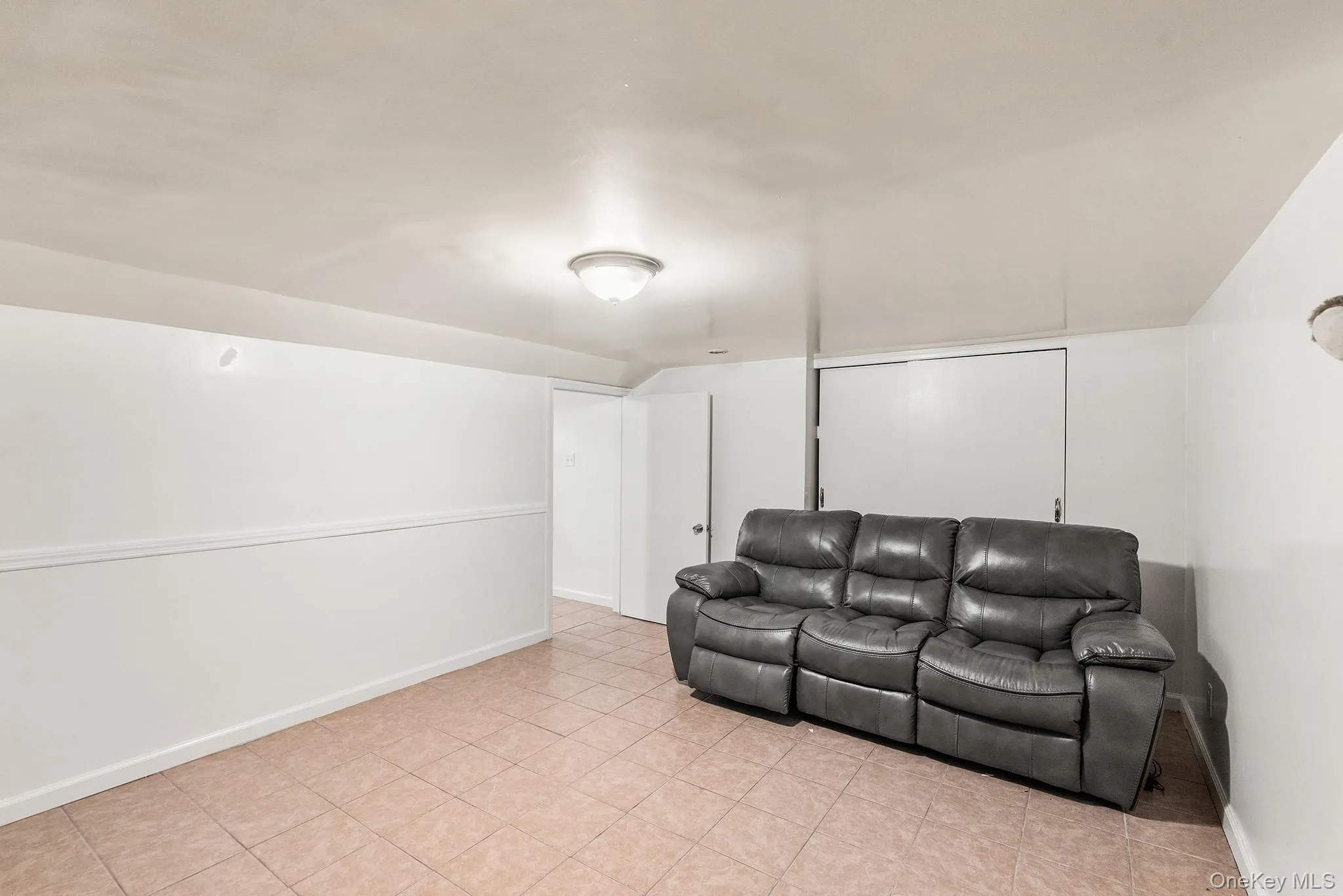 711 Charter Court, Hempstead, NY, 4 Bedrooms Bedrooms, 10 Rooms Rooms,3 BathroomsBathrooms,Residential,For Rent,Charter,0,1045726 711 Charter Court, Hempstead, NY, 4 Bedrooms Bedrooms, 10 Rooms Rooms,3 BathroomsBathrooms,Residential,For Rent,Charter,0,1045726