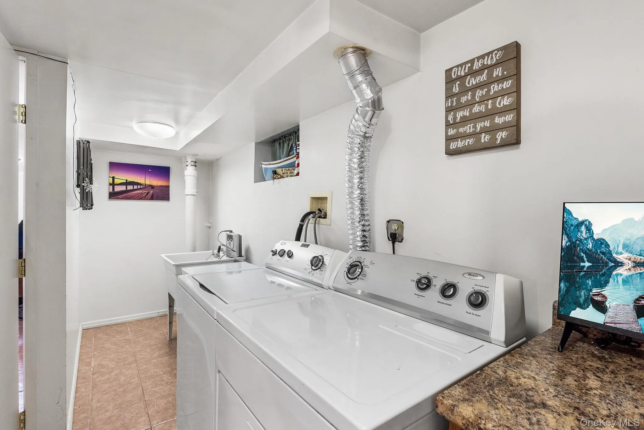 711 Charter Court, Hempstead, NY, 4 Bedrooms Bedrooms, 10 Rooms Rooms,3 BathroomsBathrooms,Residential,For Rent,Charter,0,1045726 711 Charter Court, Hempstead, NY, 4 Bedrooms Bedrooms, 10 Rooms Rooms,3 BathroomsBathrooms,Residential,For Rent,Charter,0,1045726