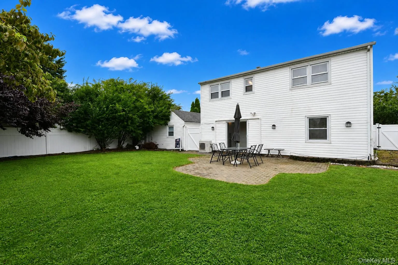 7 Swan Lane, Hempstead, NY, 4 Bedrooms Bedrooms, 7 Rooms Rooms,1 BathroomBathrooms,Residential,For Rent,Swan,0,1045729 7 Swan Lane, Hempstead, NY, 4 Bedrooms Bedrooms, 7 Rooms Rooms,1 BathroomBathrooms,Residential,For Rent,Swan,0,1045729