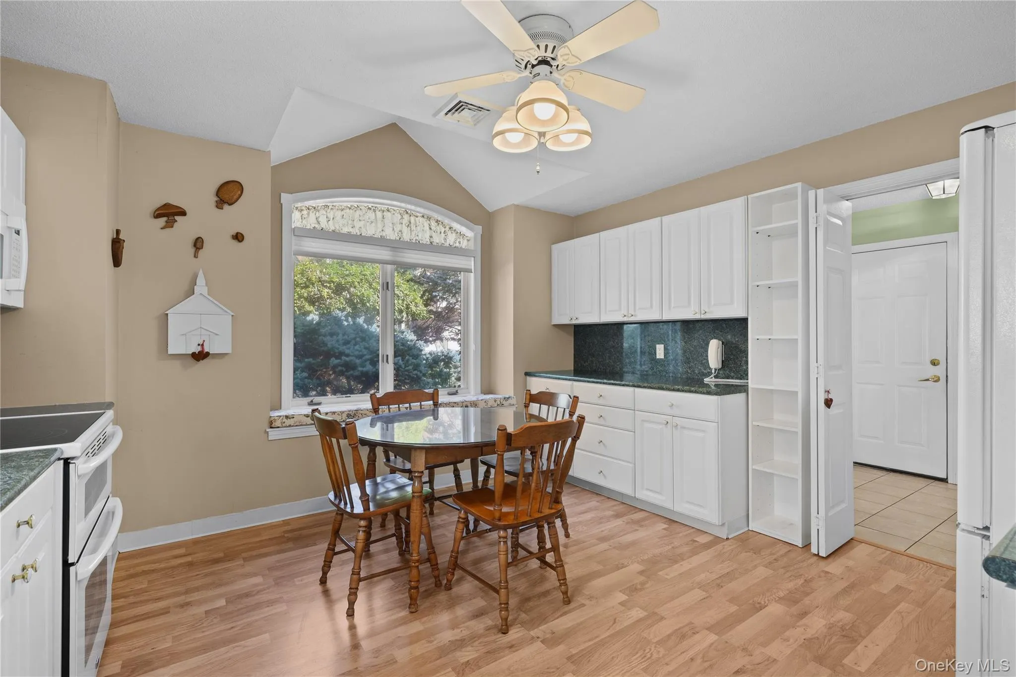 675 Heritage Hills, Somers, NY, 2 Bedrooms Bedrooms, 7 Rooms Rooms,2 BathroomsBathrooms,Residential,For Rent,Heritage,0,1045730 675 Heritage Hills, Somers, NY, 2 Bedrooms Bedrooms, 7 Rooms Rooms,2 BathroomsBathrooms,Residential,For Rent,Heritage,0,1045730