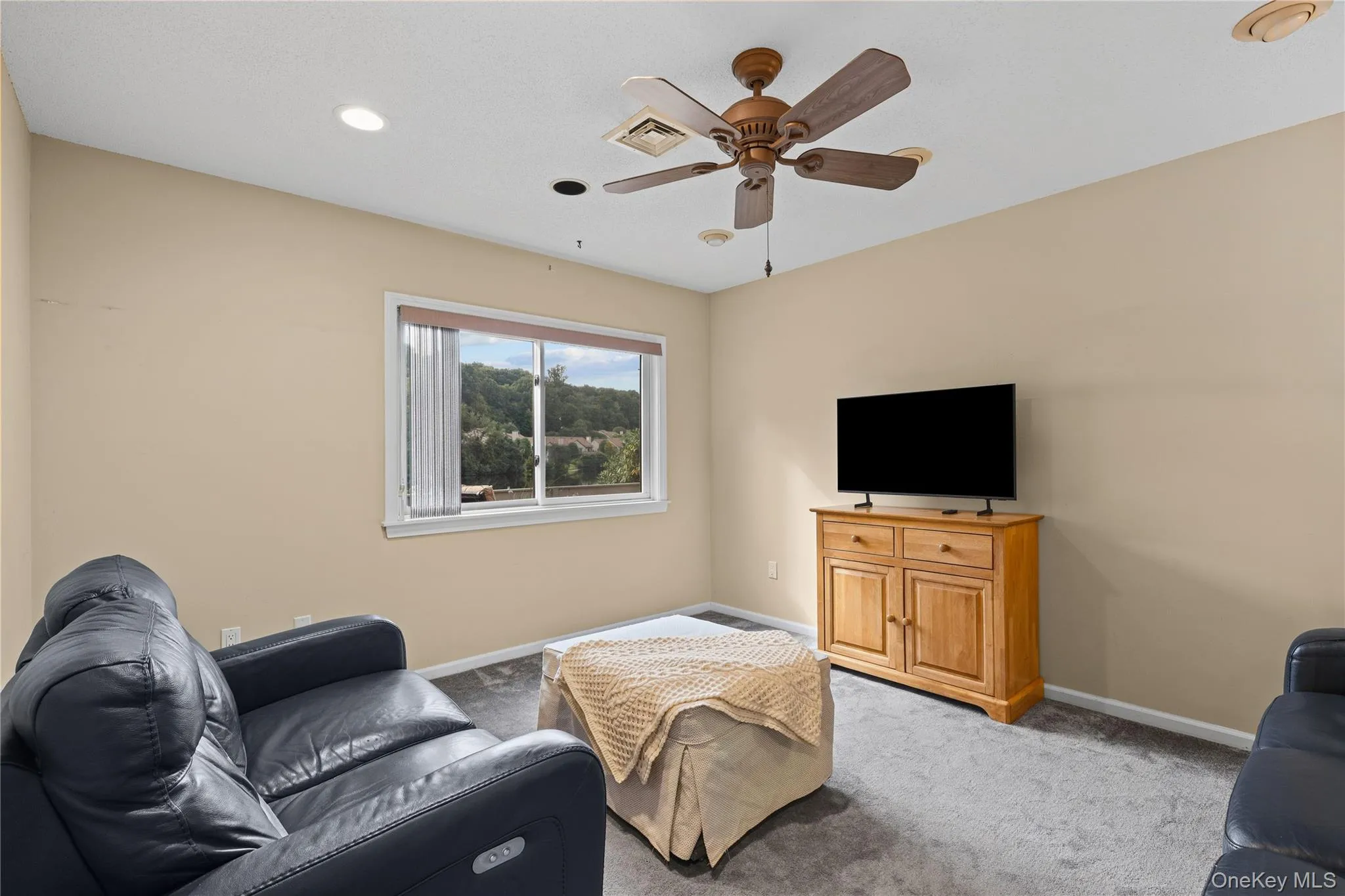 675 Heritage Hills, Somers, NY, 2 Bedrooms Bedrooms, 7 Rooms Rooms,2 BathroomsBathrooms,Residential,For Rent,Heritage,0,1045730 675 Heritage Hills, Somers, NY, 2 Bedrooms Bedrooms, 7 Rooms Rooms,2 BathroomsBathrooms,Residential,For Rent,Heritage,0,1045730