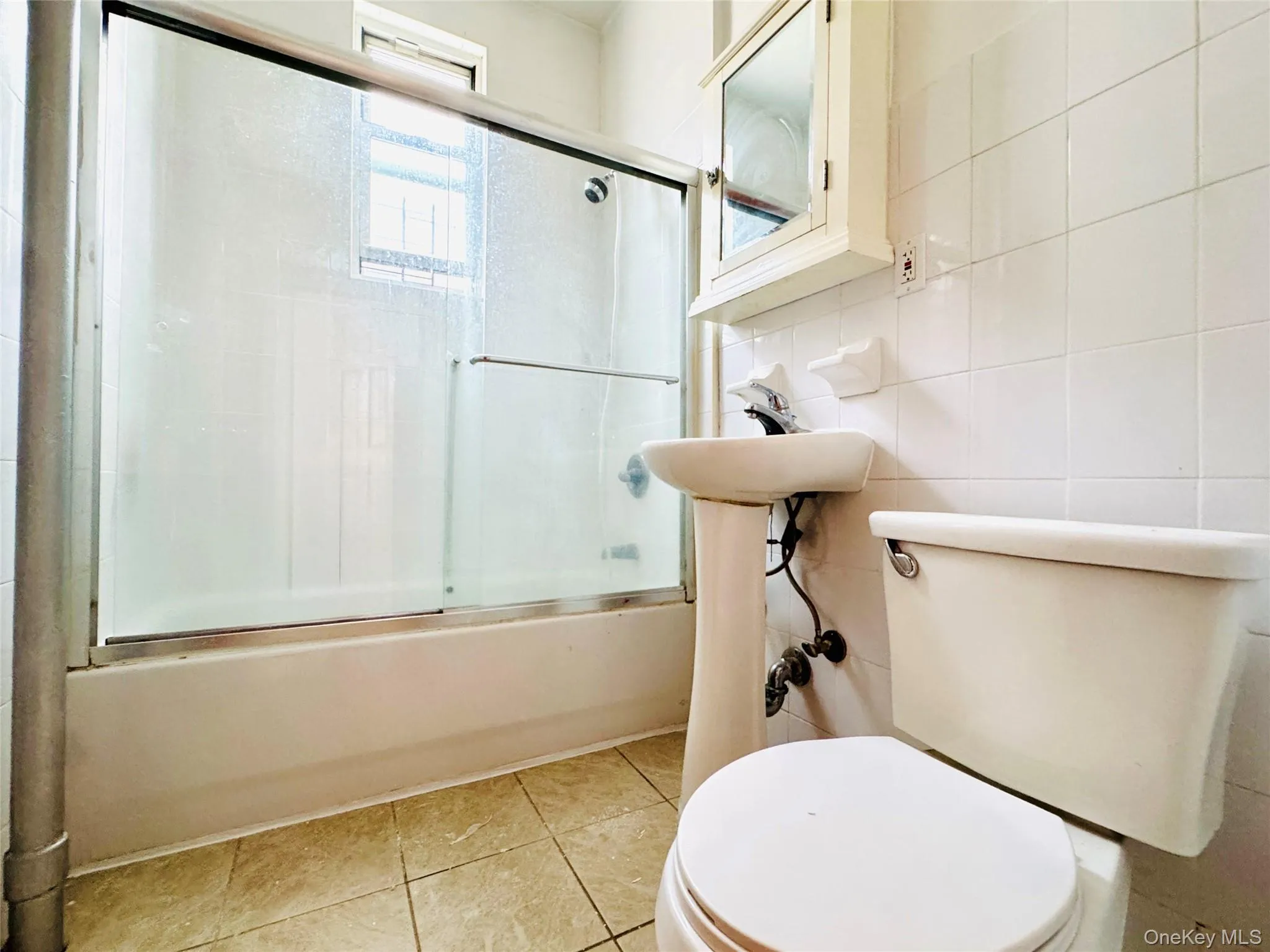 279 Schaefer Street, New York, NY, 2 Bedrooms Bedrooms, 4 Rooms Rooms,1 BathroomBathrooms,Residential Lease,For Rent,Schaefer,0,1045732 279 Schaefer Street, New York, NY, 2 Bedrooms Bedrooms, 4 Rooms Rooms,1 BathroomBathrooms,Residential Lease,For Rent,Schaefer,0,1045732